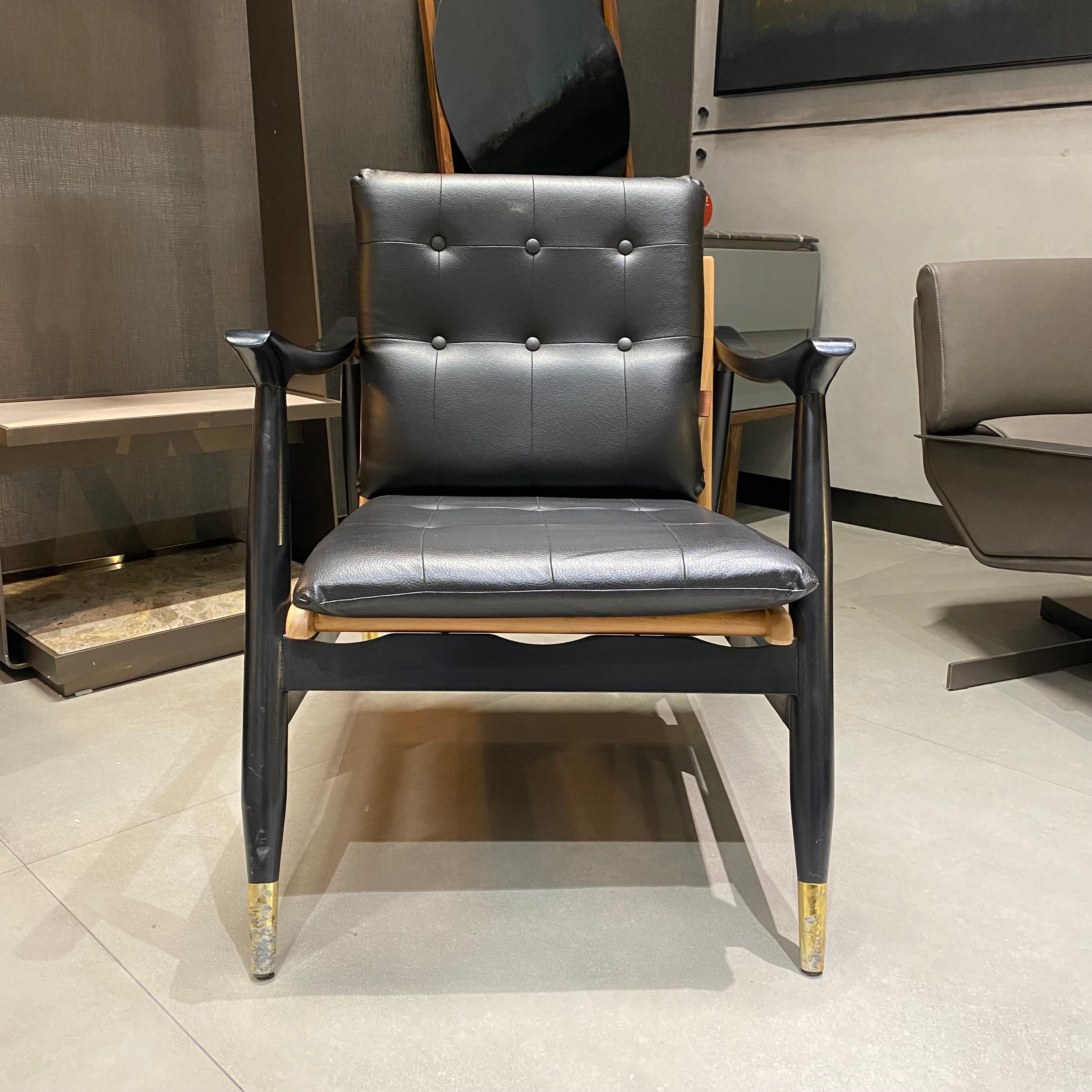 Display item - Bonna Armchair Bonna-Glory901Nakheel -  DISPLAY ITEM - ebarza Furniture UAE | Shop Modern Furniture in Abu Dhabi & Dubai - مفروشات ايبازرا في الامارات | تسوق اثاث عصري وديكورات مميزة في دبي وابوظبي