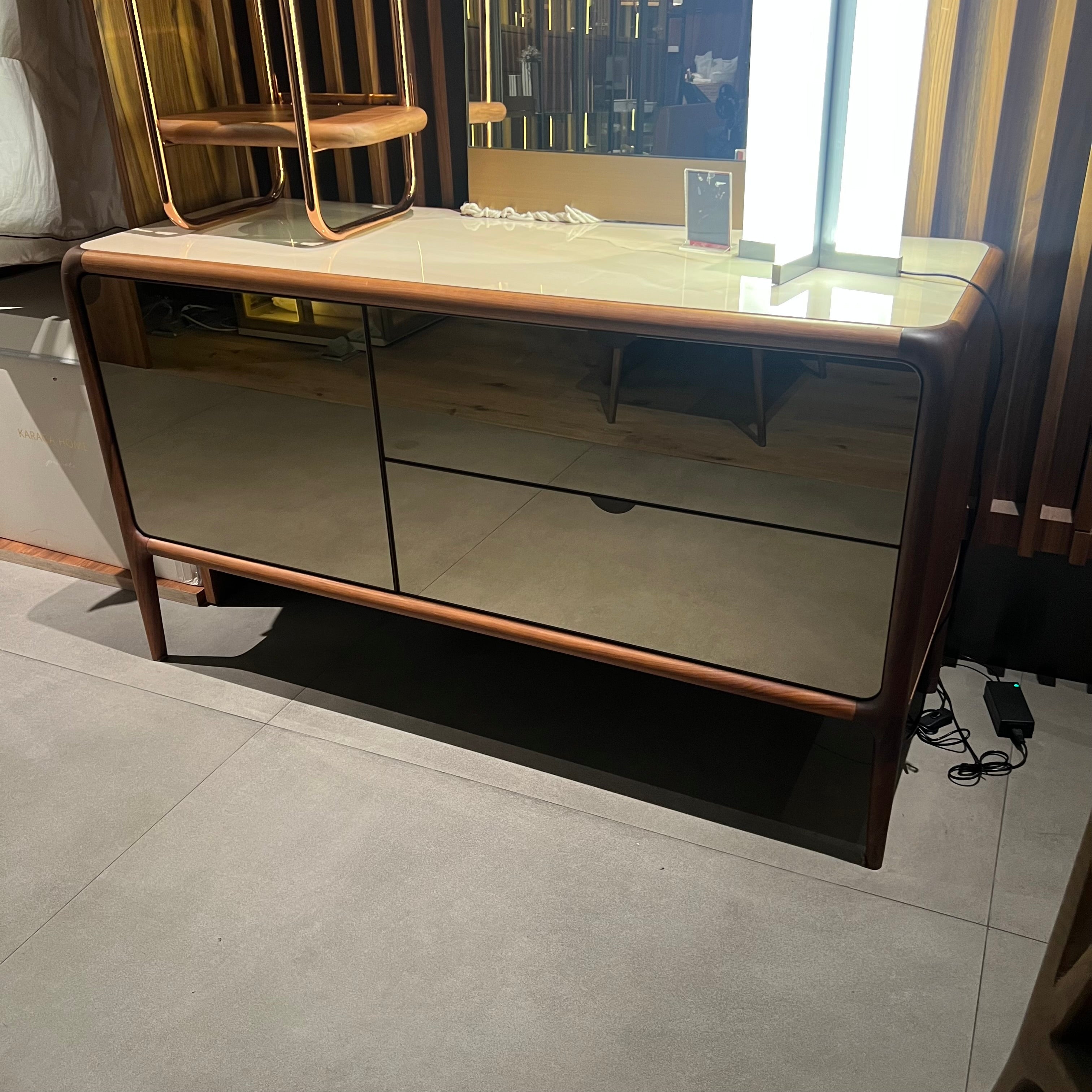 Display Item - Icon Dresser+Mirror+Shelf Icon001-Dresser Nakheel -  DISPLAY ITEM - ebarza Furniture UAE | Shop Modern Furniture in Abu Dhabi & Dubai - مفروشات ايبازرا في الامارات | تسوق اثاث عصري وديكورات مميزة في دبي وابوظبي