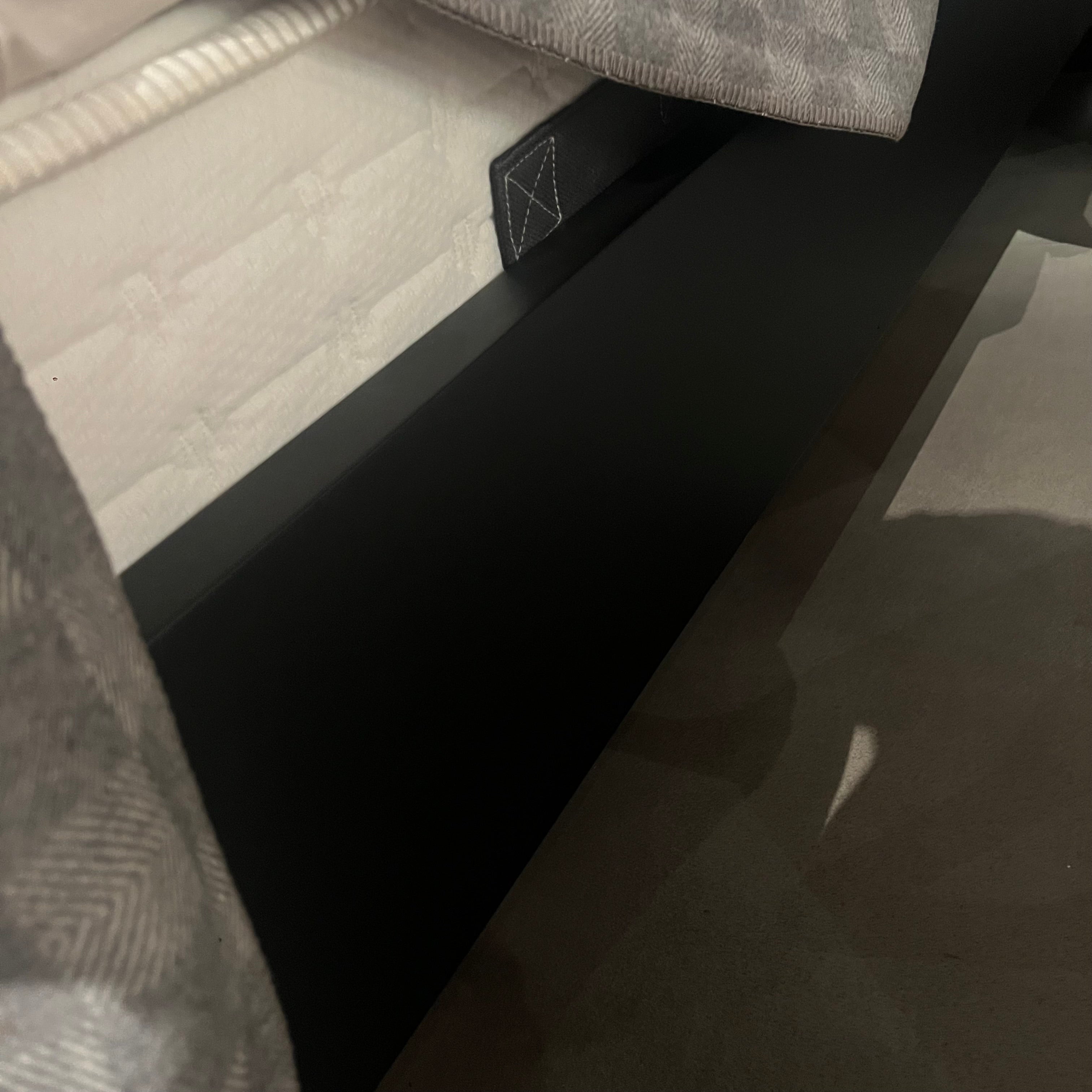 Display Item - Dali King Size Bedstead  Dali-Bed Nakheel -  DISPLAY ITEM - ebarza Furniture UAE | Shop Modern Furniture in Abu Dhabi & Dubai - مفروشات ايبازرا في الامارات | تسوق اثاث عصري وديكورات مميزة في دبي وابوظبي