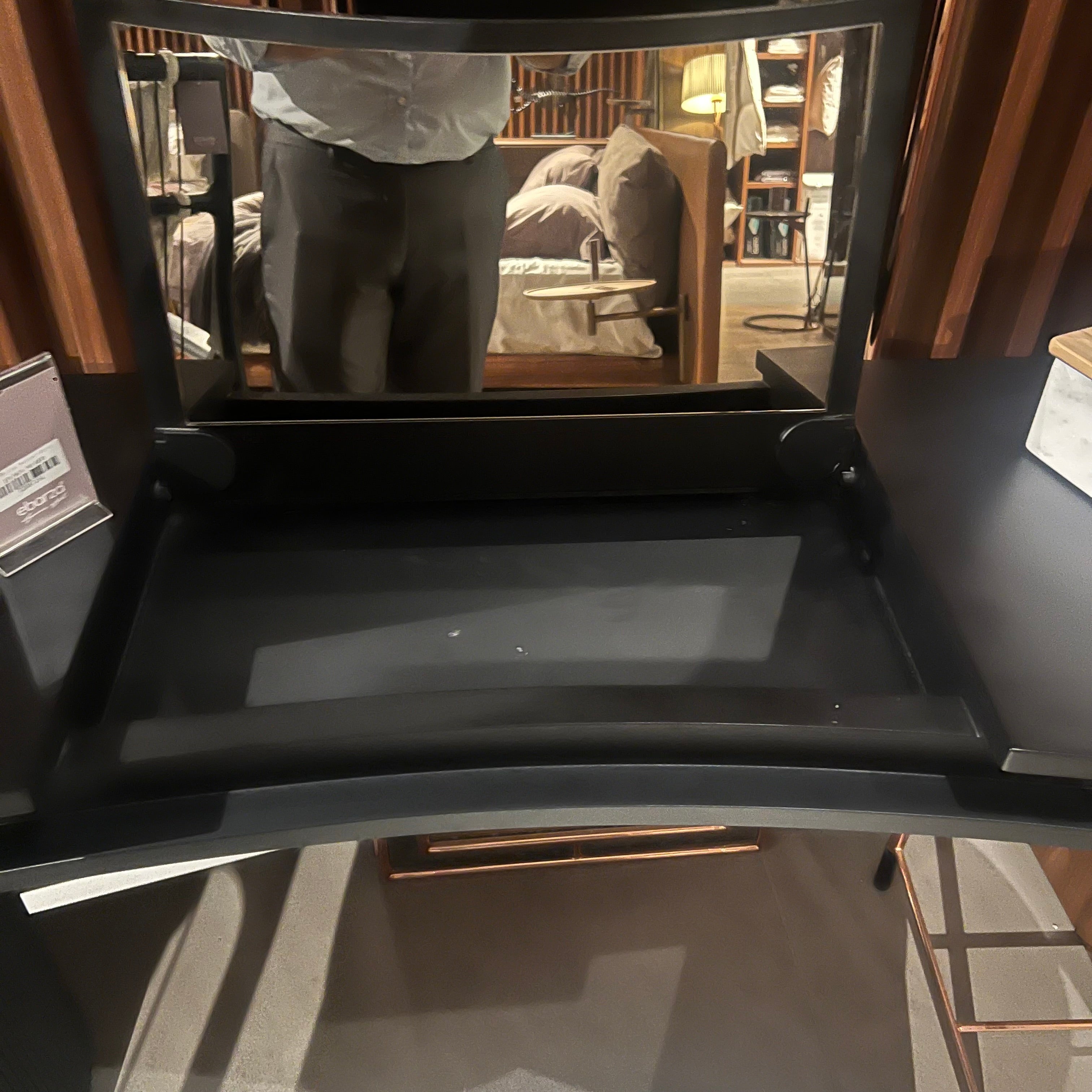 Display Item - Dali Marble Dresser + Mirror Nakheel -  DISPLAY ITEM - ebarza Furniture UAE | Shop Modern Furniture in Abu Dhabi & Dubai - مفروشات ايبازرا في الامارات | تسوق اثاث عصري وديكورات مميزة في دبي وابوظبي
