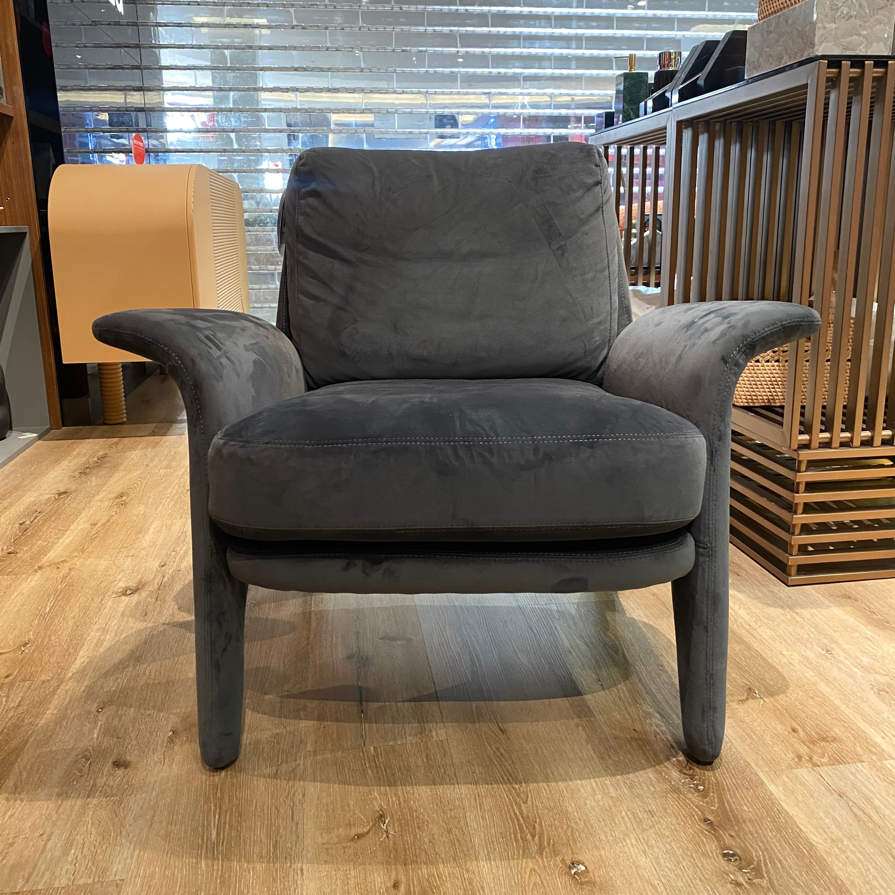 Display Item - New Oslo Lounge Chair Lc065Nakheel -  DISPLAY ITEM - ebarza Furniture UAE | Shop Modern Furniture in Abu Dhabi & Dubai - مفروشات ايبازرا في الامارات | تسوق اثاث عصري وديكورات مميزة في دبي وابوظبي