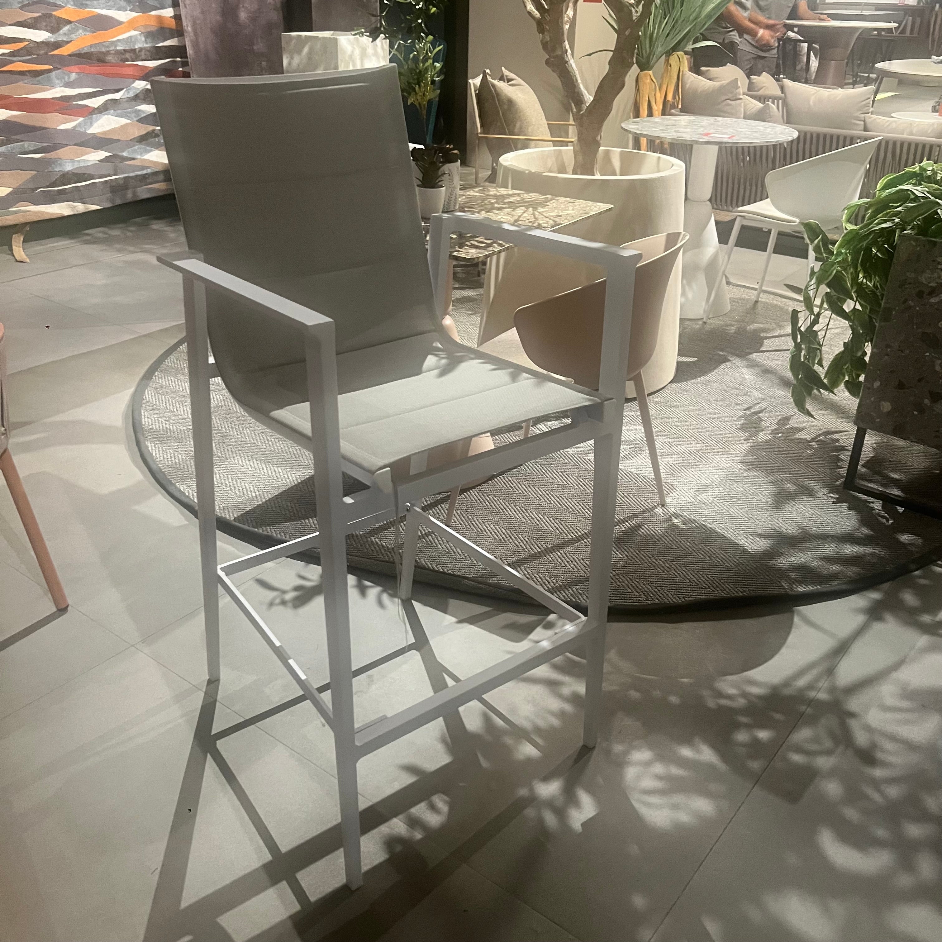 Display Item - Tango Aluminum Bar Chair Aether-Bar-W-Chair Nakheel -  DISPLAY ITEM - ebarza Furniture UAE | Shop Modern Furniture in Abu Dhabi & Dubai - مفروشات ايبازرا في الامارات | تسوق اثاث عصري وديكورات مميزة في دبي وابوظبي