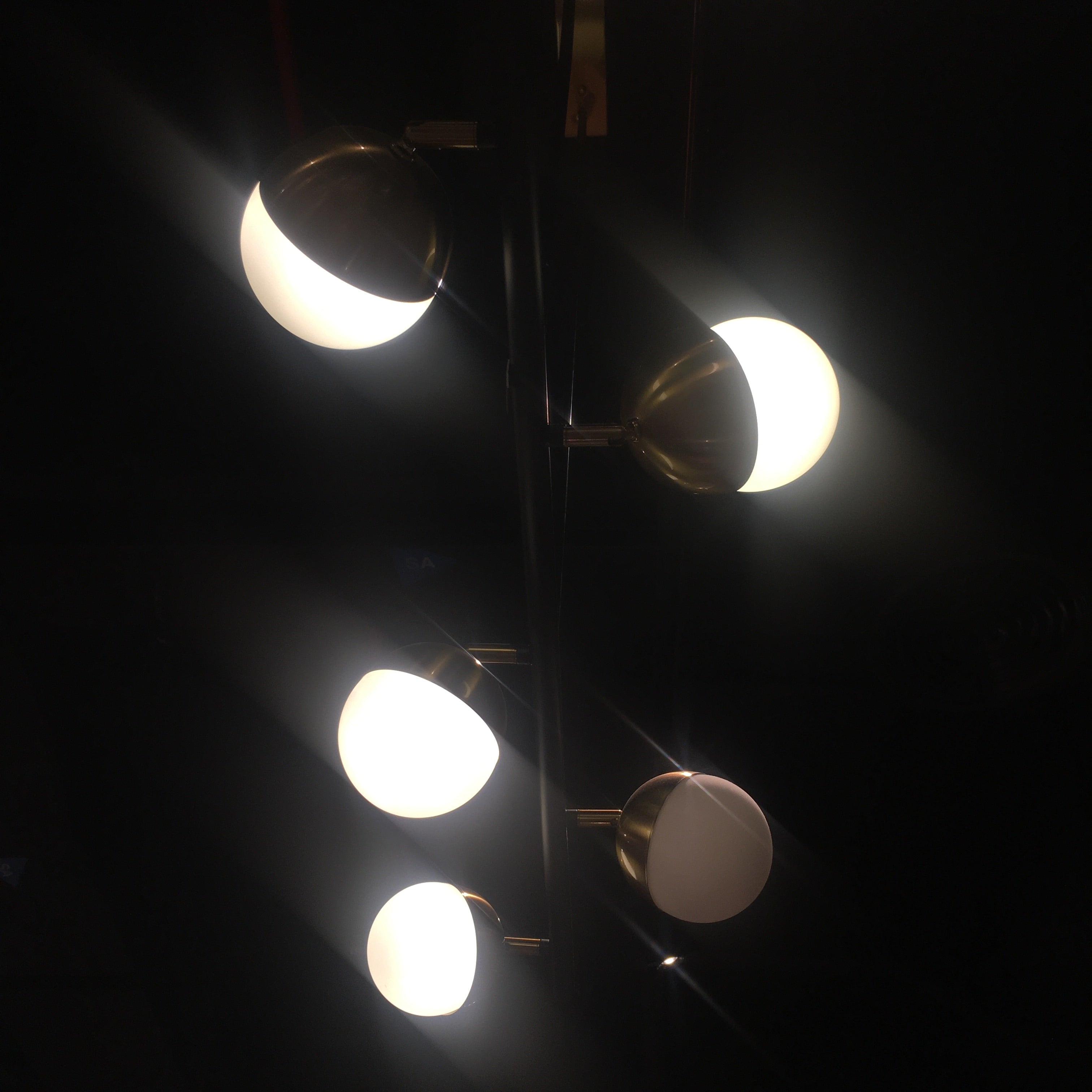 Display Item - Arvika 6 Heads Pendant Lamp Cy-New-023 Nakheel -  DISPLAY ITEM - ebarza Furniture UAE | Shop Modern Furniture in Abu Dhabi & Dubai - مفروشات ايبازرا في الامارات | تسوق اثاث عصري وديكورات مميزة في دبي وابوظبي