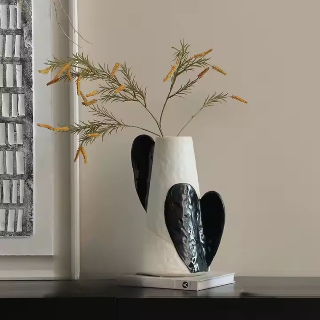 Impression Hand-Painted Ceramic Vase FD-D25057 -  Vases - ebarza Furniture UAE | Shop Modern Furniture in Abu Dhabi & Dubai - مفروشات ايبازرا في الامارات | تسوق اثاث عصري وديكورات مميزة في دبي وابوظبي