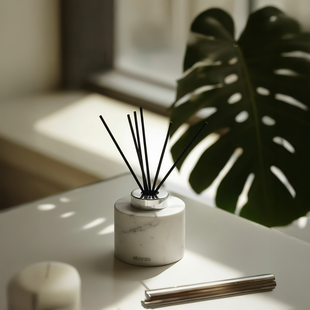 Jazz White Marble Circular Incense Dispenser (Silver Accessories) KXP880B