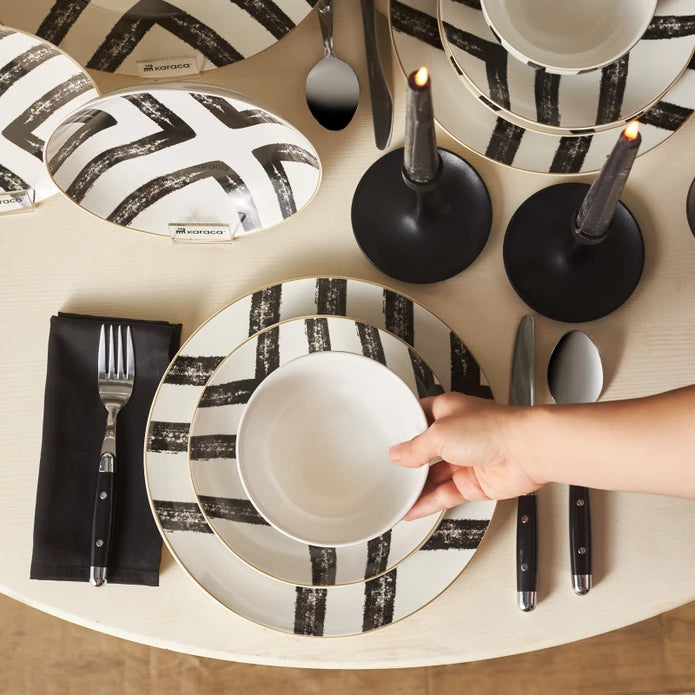 Karaca Black Blush Porcelain 24 Piece Dinner Set for 6 People 153.03.06.9605 -  Dinnerware Sets - ebarza Furniture UAE | Shop Modern Furniture in Abu Dhabi & Dubai - مفروشات ايبازرا في الامارات | تسوق اثاث عصري وديكورات مميزة في دبي وابوظبي