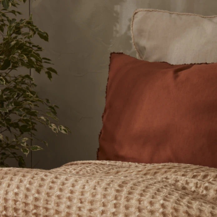 Karaca Home Casey Double Waffle Blanket 200x230 cm Beige 200.22.01.0087 -  Blankets - ebarza Furniture UAE | Shop Modern Furniture in Abu Dhabi & Dubai - مفروشات ايبازرا في الامارات | تسوق اثاث عصري وديكورات مميزة في دبي وابوظبي