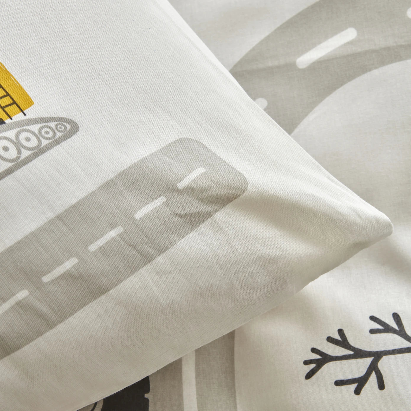 Karaca Home Young Race 100% Cotton Fitted Single Duvet Cover Set 200.22.14.0123 -  Bedding | كاراجا هوم سباق الشباب طقم غطاء لحاف فردي مصنوع من القطن بنسبة 100% - ebarza Furniture UAE | Shop Modern Furniture in Abu Dhabi & Dubai - مفروشات ايبازرا في الامارات | تسوق اثاث عصري وديكورات مميزة في دبي وابوظبي
