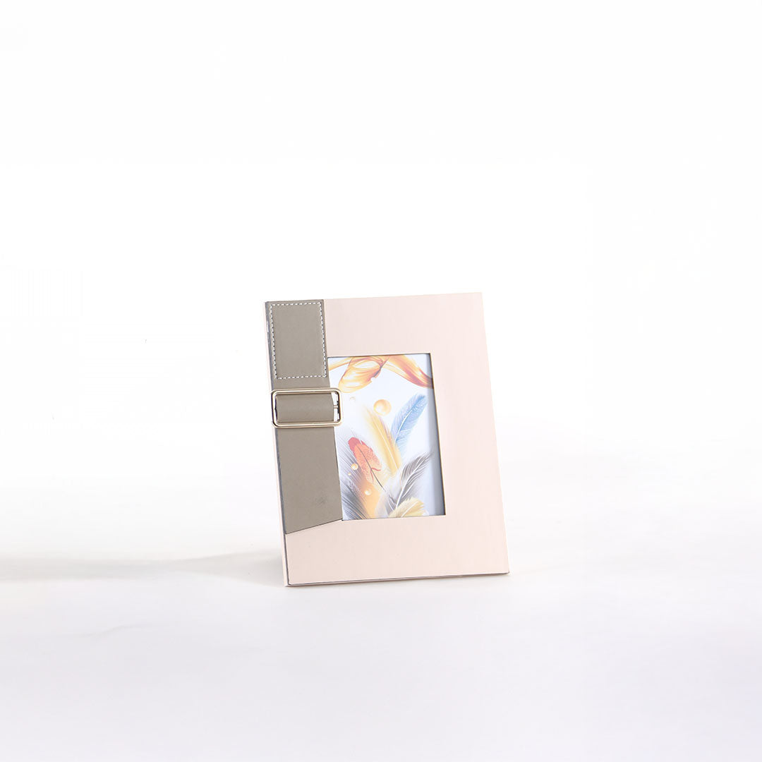 Leather Picture Frame-S - KM3003BS -  Home Decor Figurines - ebarza Furniture UAE | Shop Modern Furniture in Abu Dhabi & Dubai - مفروشات ايبازرا في الامارات | تسوق اثاث عصري وديكورات مميزة في دبي وابوظبي