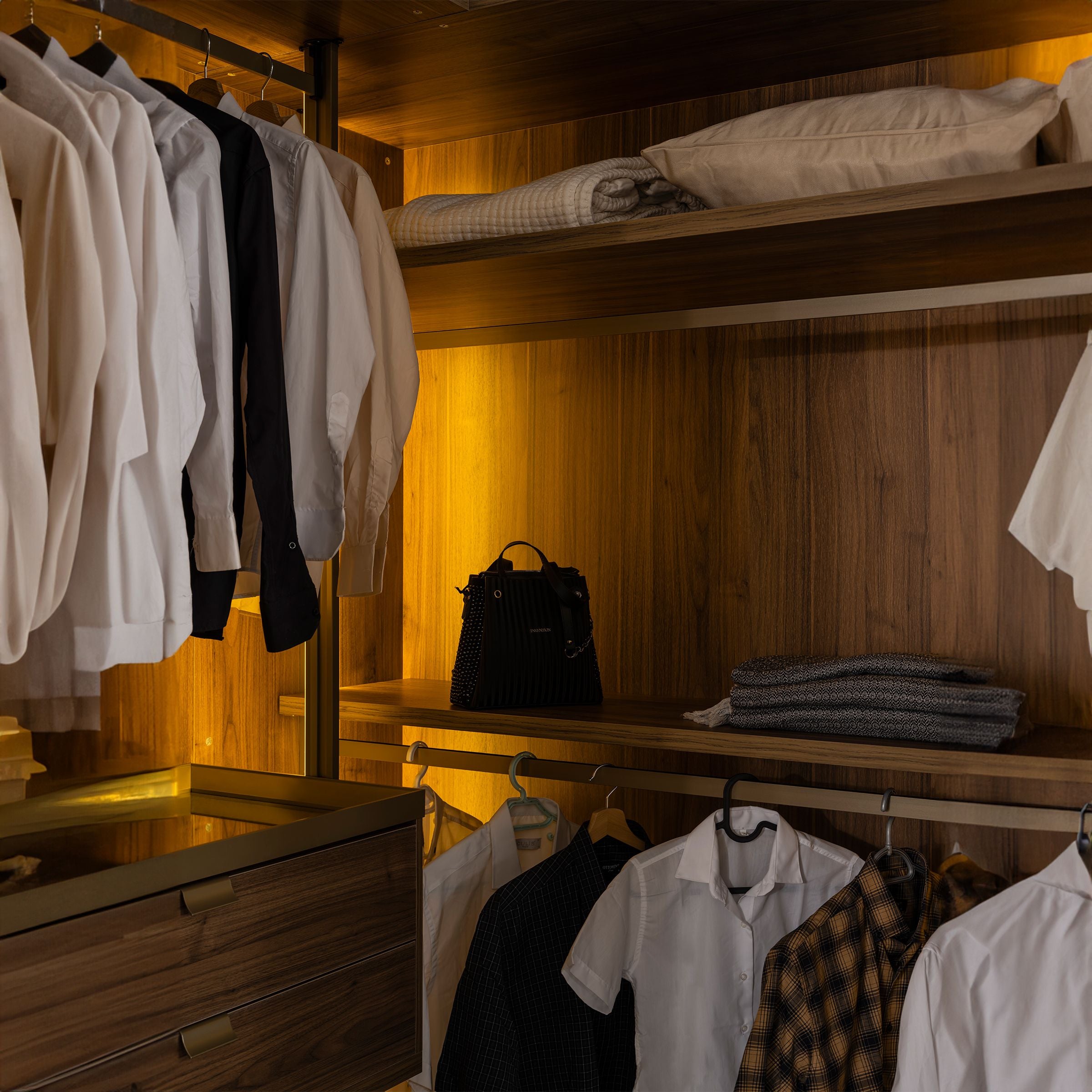 New Antik Corner Wardrobe 200x200cm AKYL-ATKC200 -  Cabinets - ebarza Furniture UAE | Shop Modern Furniture in Abu Dhabi & Dubai - مفروشات ايبازرا في الامارات | تسوق اثاث عصري وديكورات مميزة في دبي وابوظبي