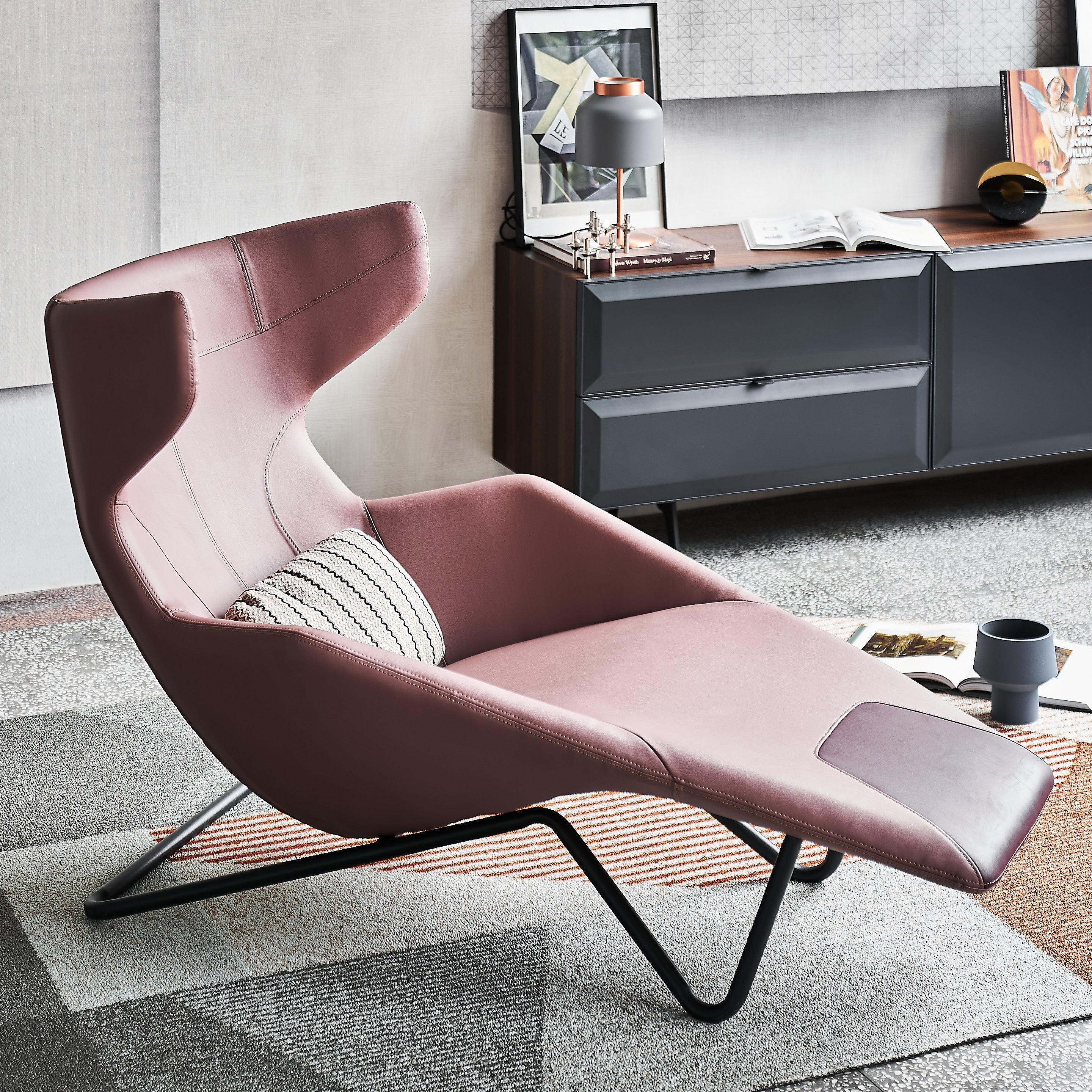 Relax Lounge Chair Lc035-P -  Lounge Chairs - ebarza Furniture UAE | Shop Modern Furniture in Abu Dhabi & Dubai - مفروشات ايبازرا في الامارات | تسوق اثاث عصري وديكورات مميزة في دبي وابوظبي
