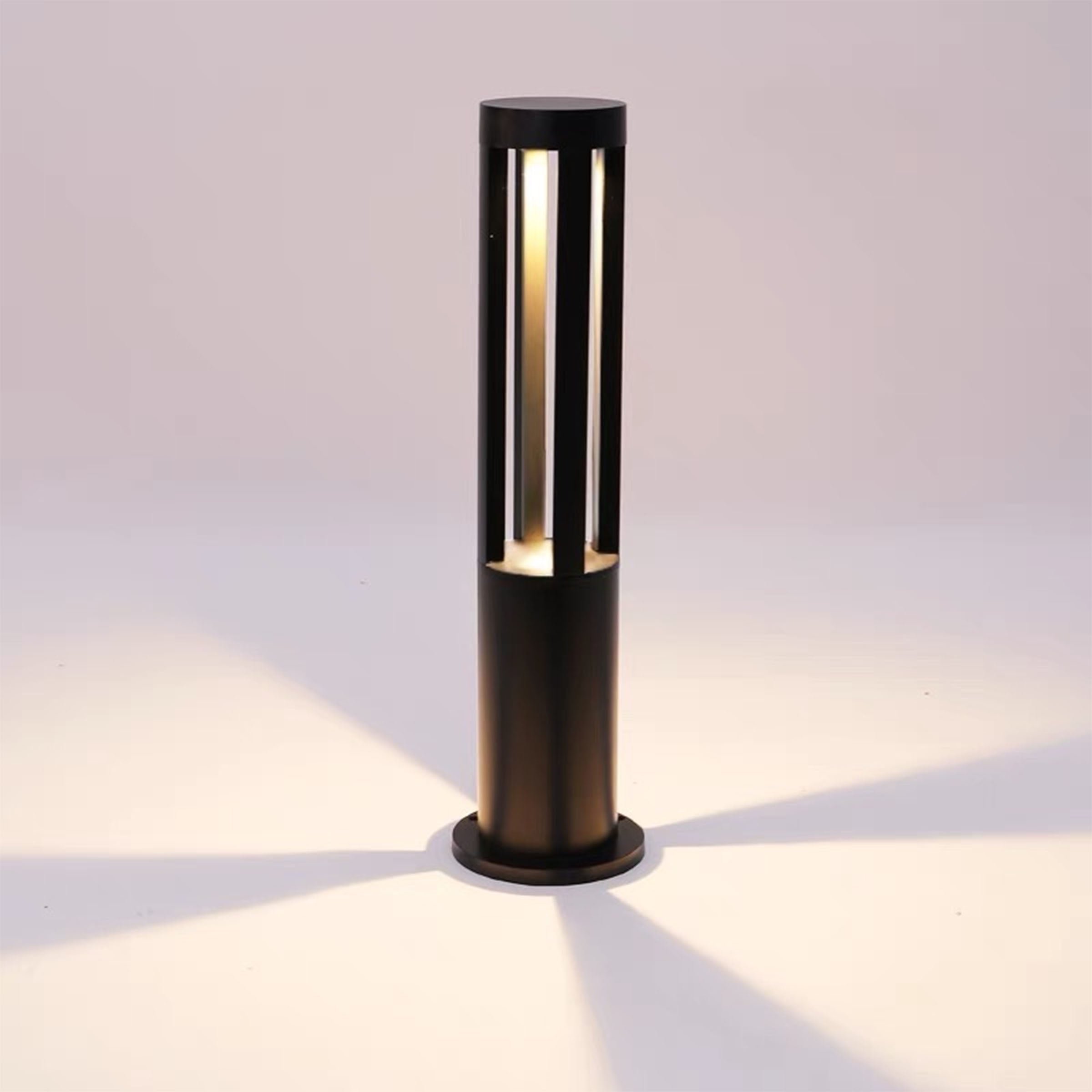 Outdoor Lawn Light HTD-K-2901 -  Outdoor lightings - ebarza Furniture UAE | Shop Modern Furniture in Abu Dhabi & Dubai - مفروشات ايبازرا في الامارات | تسوق اثاث عصري وديكورات مميزة في دبي وابوظبي