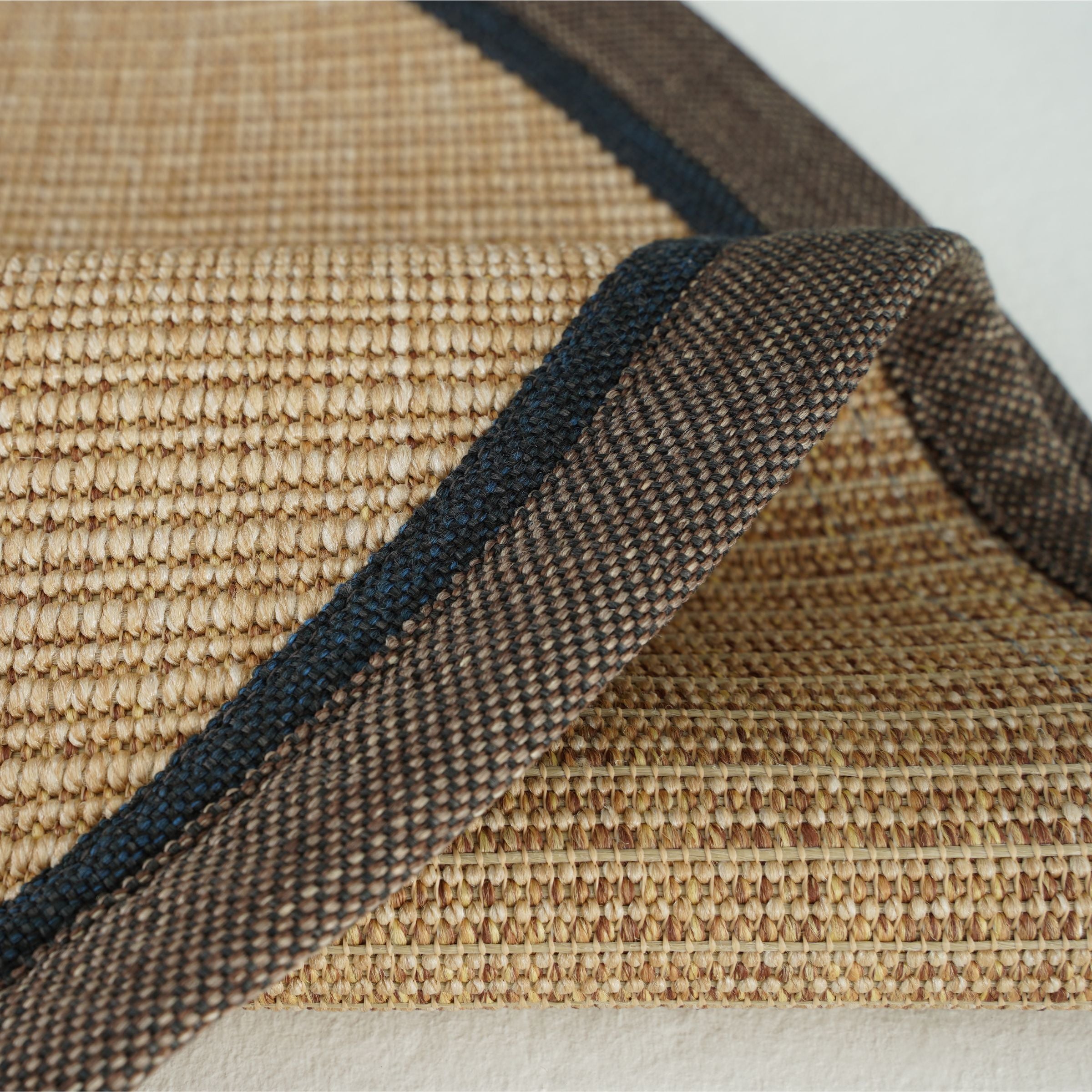 Sisal Carpet Madrid D300 CM CH-SSLMDRD-RL -  Rugs - ebarza Furniture UAE | Shop Modern Furniture in Abu Dhabi & Dubai - مفروشات ايبازرا في الامارات | تسوق اثاث عصري وديكورات مميزة في دبي وابوظبي