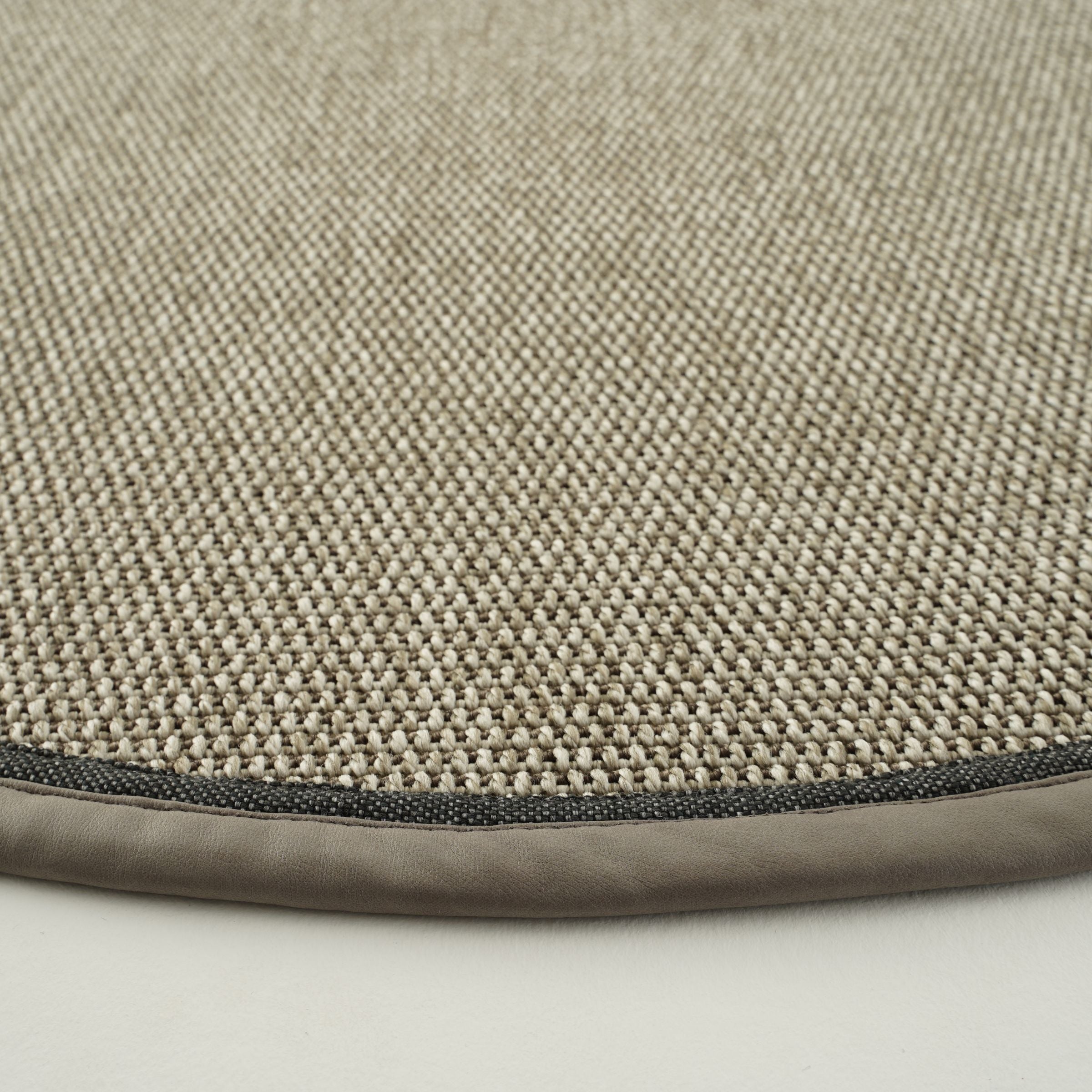 D150 CM SISAL CARPET MONTANA  CH-SSLMTNA-RS -  Rugs - ebarza Furniture UAE | Shop Modern Furniture in Abu Dhabi & Dubai - مفروشات ايبازرا في الامارات | تسوق اثاث عصري وديكورات مميزة في دبي وابوظبي
