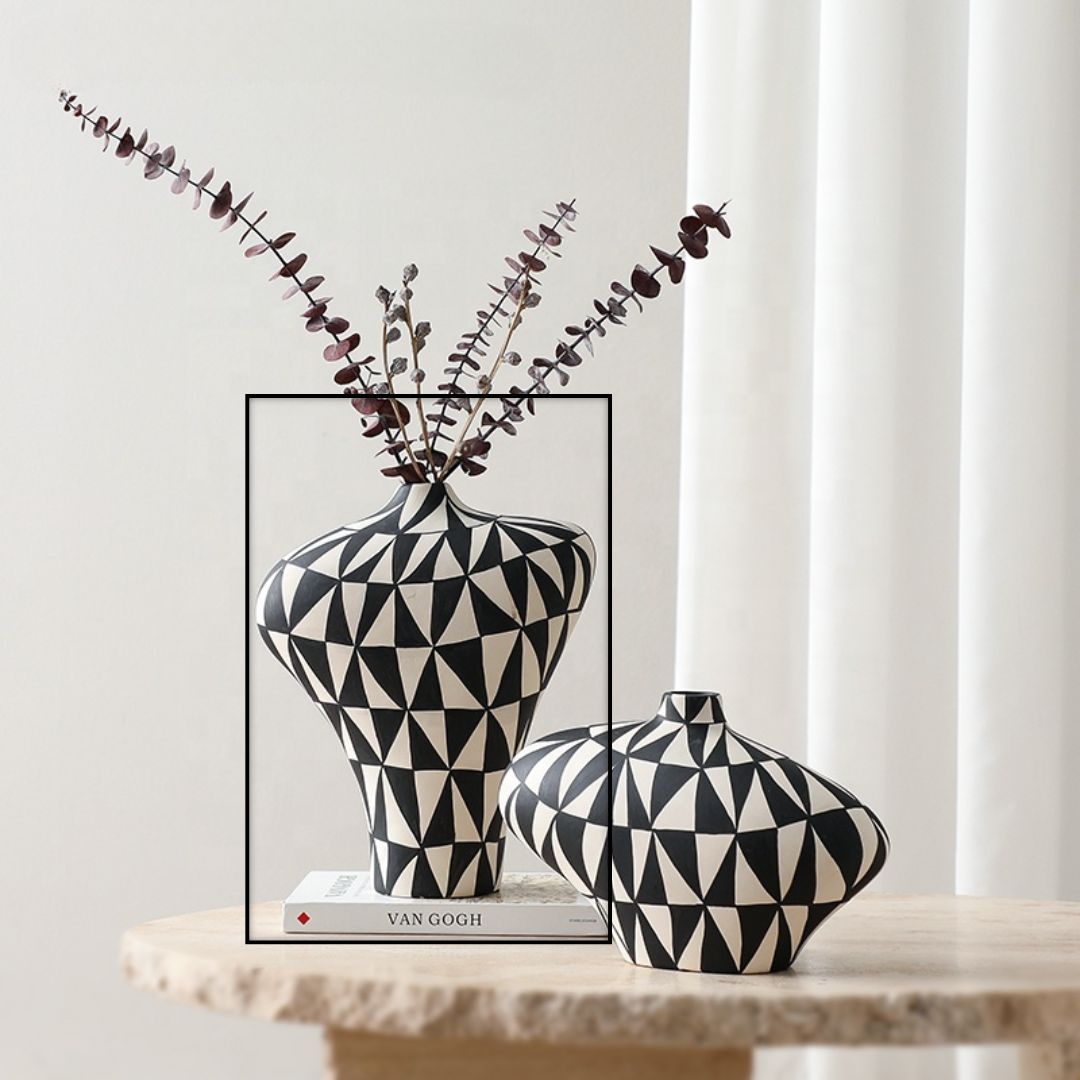 Triangular Hand-Painted Vase -A FD-D24067A -  Vases - ebarza Furniture UAE | Shop Modern Furniture in Abu Dhabi & Dubai - مفروشات ايبازرا في الامارات | تسوق اثاث عصري وديكورات مميزة في دبي وابوظبي