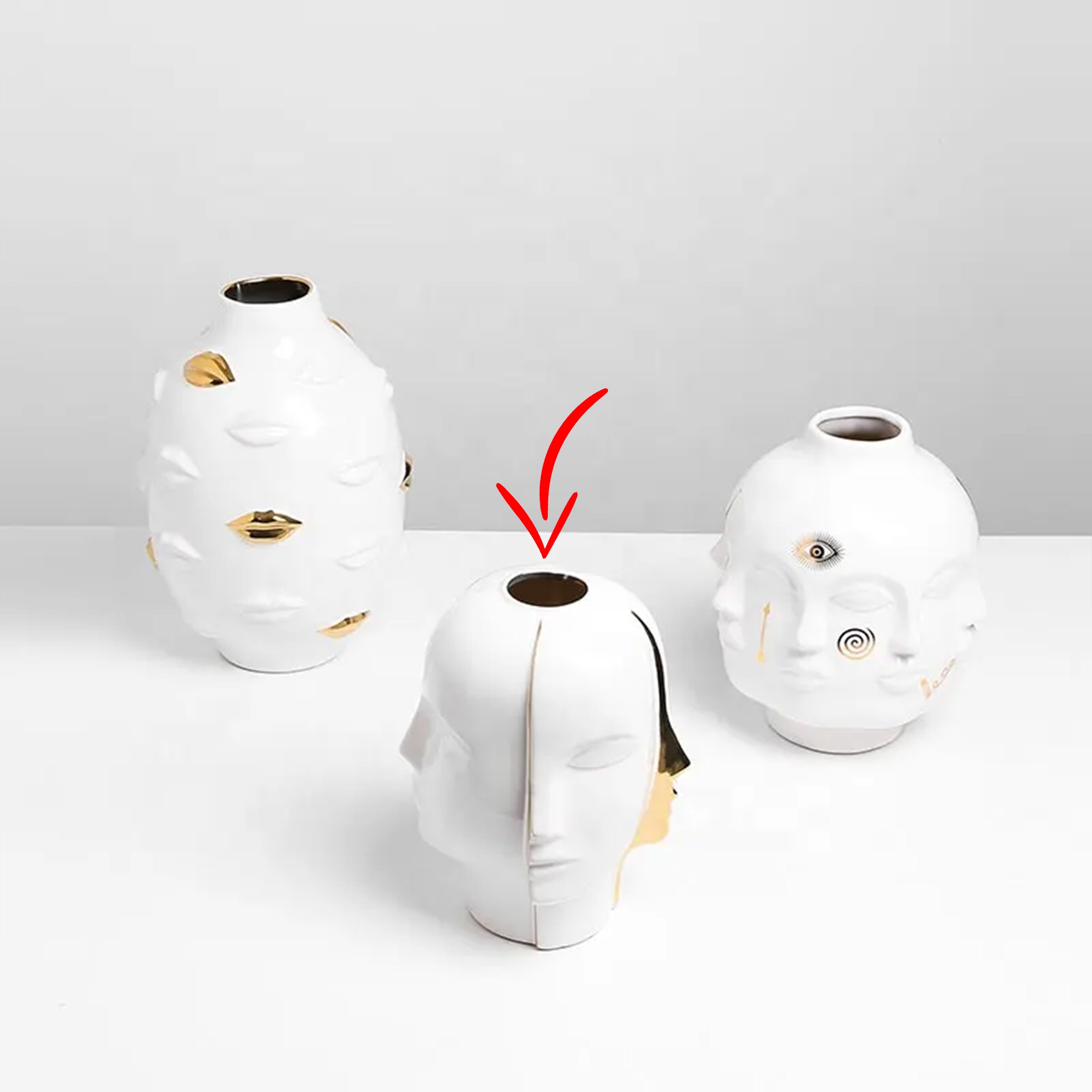 Gold Face Vase FA-D22133 -  Vases - ebarza Furniture UAE | Shop Modern Furniture in Abu Dhabi & Dubai - مفروشات ايبازرا في الامارات | تسوق اثاث عصري وديكورات مميزة في دبي وابوظبي