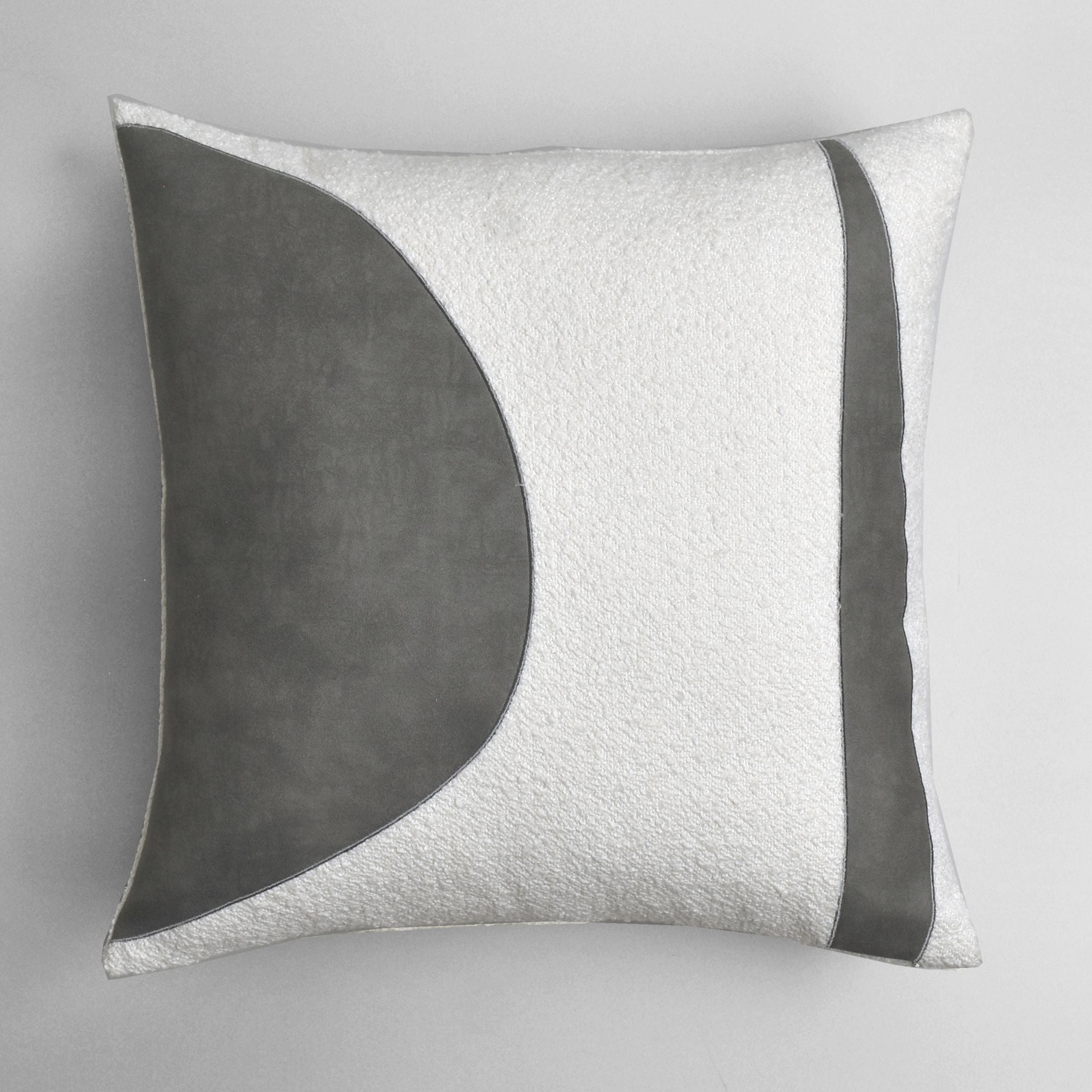 45*45 Bansen Embroidery Cushion - ECC115 -  Cushions - ebarza Furniture UAE | Shop Modern Furniture in Abu Dhabi & Dubai - مفروشات ايبازرا في الامارات | تسوق اثاث عصري وديكورات مميزة في دبي وابوظبي