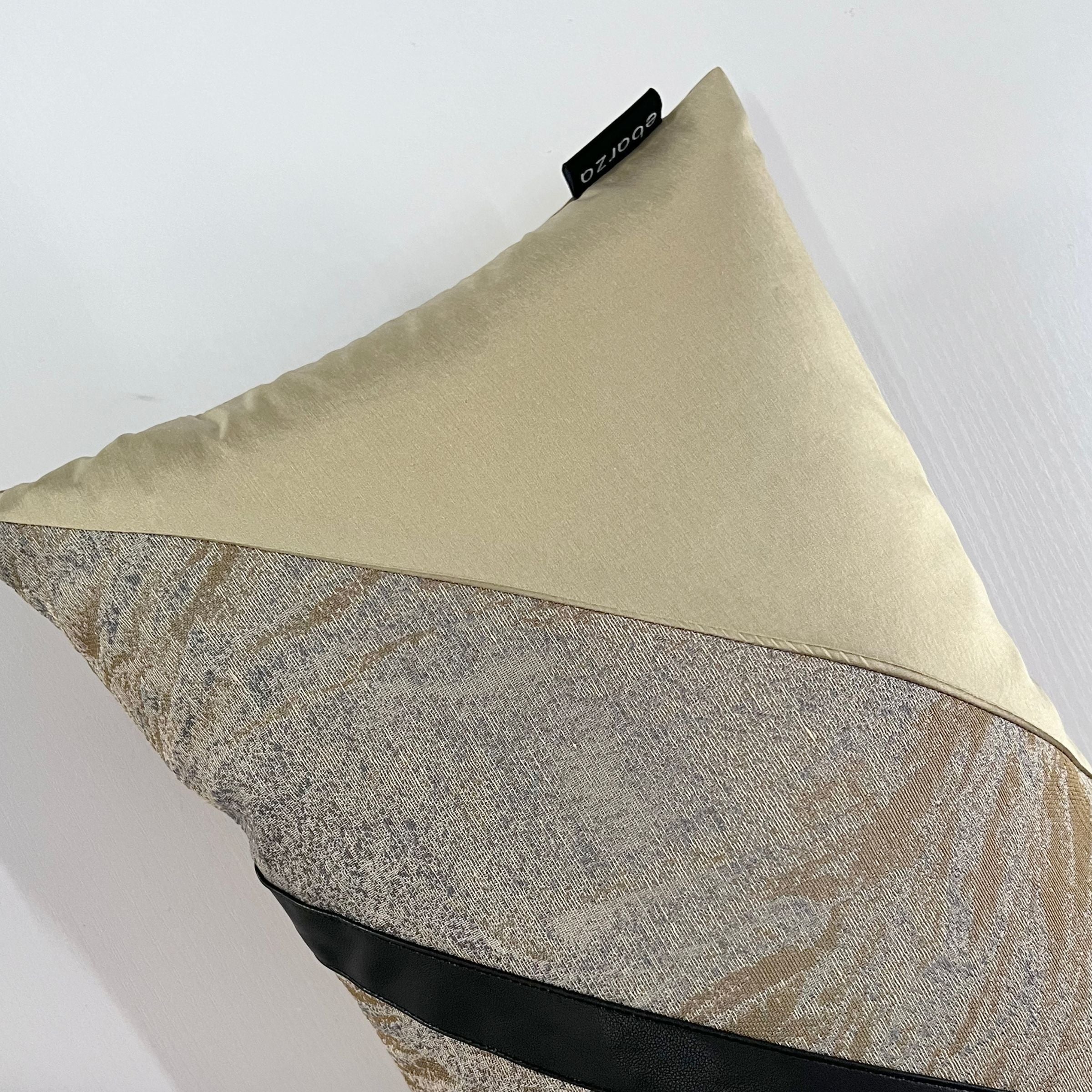 30*60  Quentina patchwork cushion - ECC098 -  Cushions - ebarza Furniture UAE | Shop Modern Furniture in Abu Dhabi & Dubai - مفروشات ايبازرا في الامارات | تسوق اثاث عصري وديكورات مميزة في دبي وابوظبي