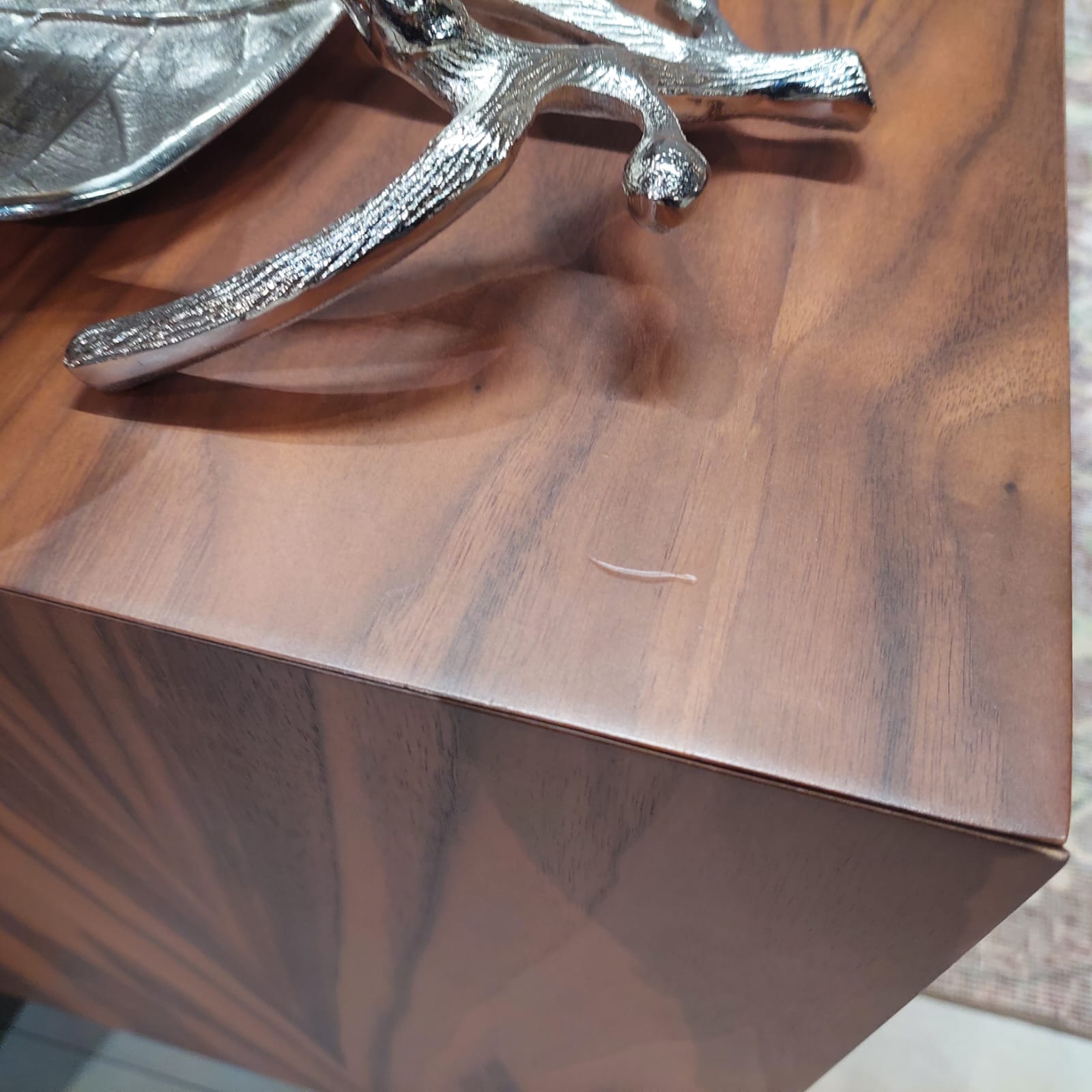 Display Item Ginda Side-board And Mirror Ginda009-Nakheel -  DISPLAY ITEM - ebarza Furniture UAE | Shop Modern Furniture in Abu Dhabi & Dubai - مفروشات ايبازرا في الامارات | تسوق اثاث عصري وديكورات مميزة في دبي وابوظبي