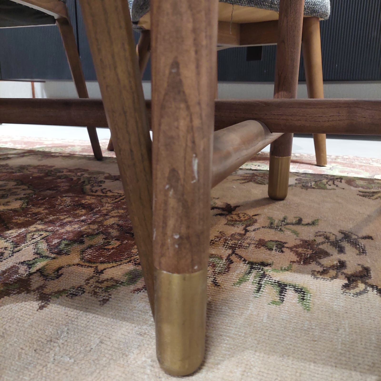 Display Item Pietra Dining Table Pietradining-Nakheel -  DISPLAY ITEM - ebarza Furniture UAE | Shop Modern Furniture in Abu Dhabi & Dubai - مفروشات ايبازرا في الامارات | تسوق اثاث عصري وديكورات مميزة في دبي وابوظبي