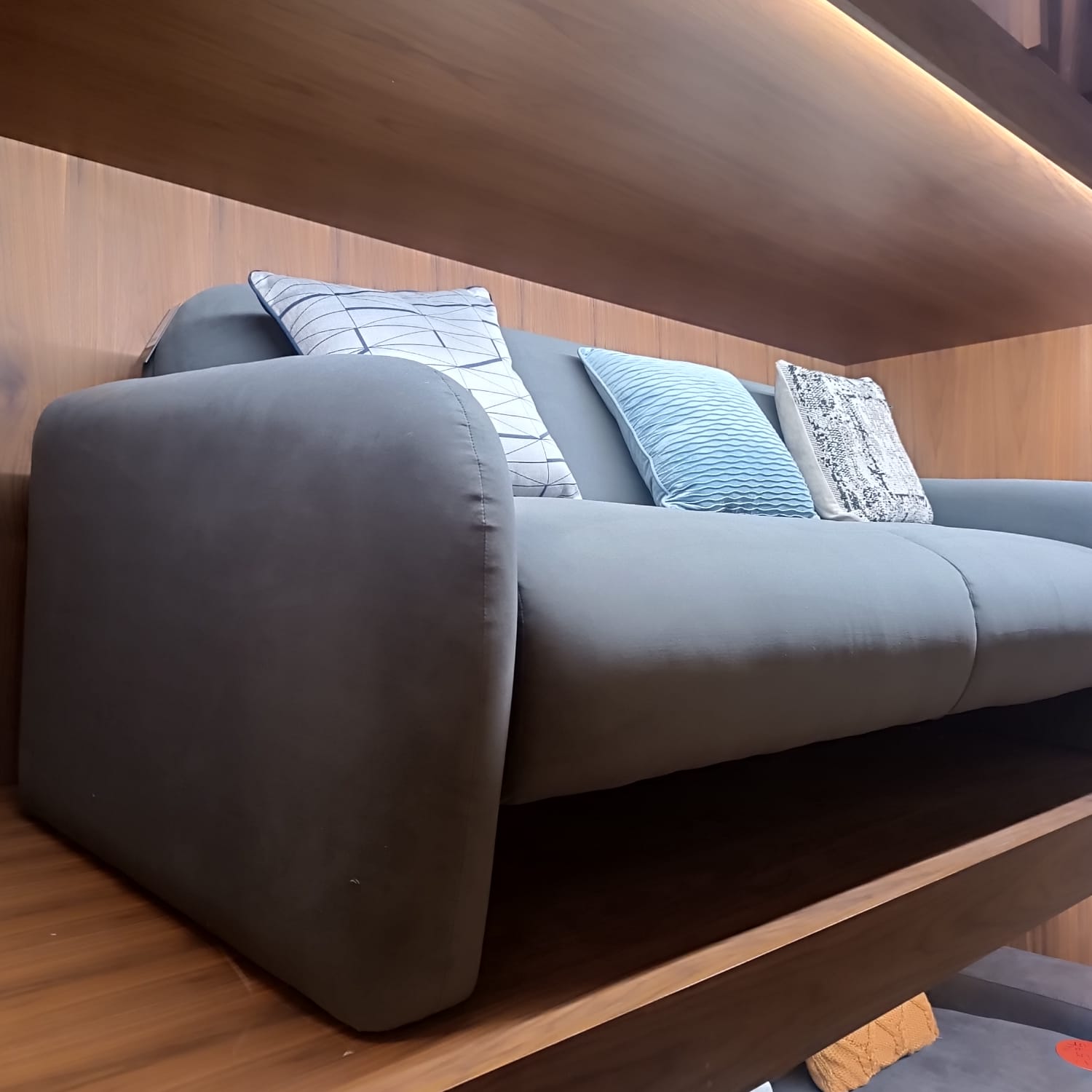 Display Item -  WD 3-Seater Modern Sofa - Gray 18078EYAS -  DISPLAY ITEM - ebarza Furniture UAE | Shop Modern Furniture in Abu Dhabi & Dubai - مفروشات ايبازرا في الامارات | تسوق اثاث عصري وديكورات مميزة في دبي وابوظبي