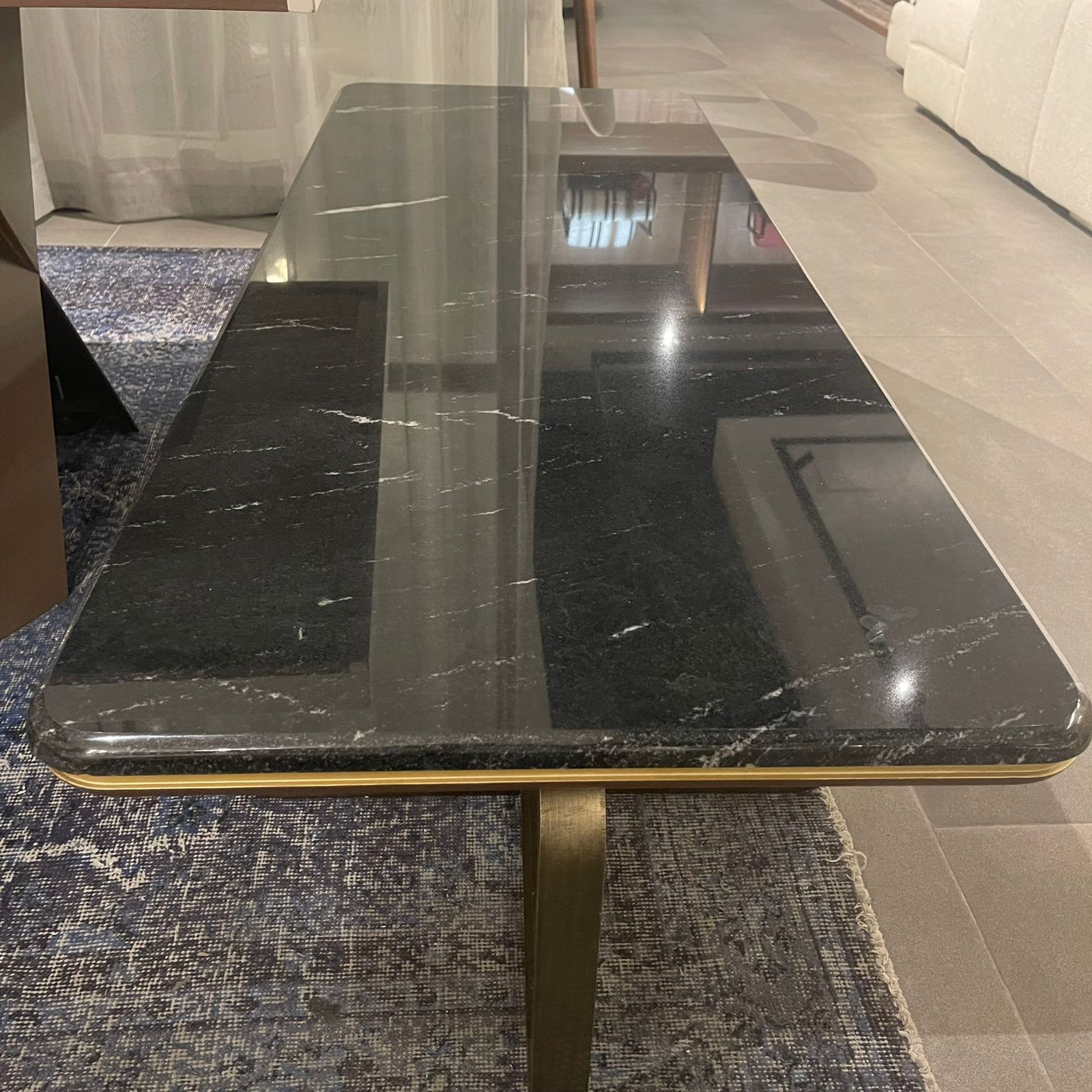 Display Item - Amber Marble Center Table Ambrct-050YAS -  DISPLAY ITEM - ebarza Furniture UAE | Shop Modern Furniture in Abu Dhabi & Dubai - مفروشات ايبازرا في الامارات | تسوق اثاث عصري وديكورات مميزة في دبي وابوظبي