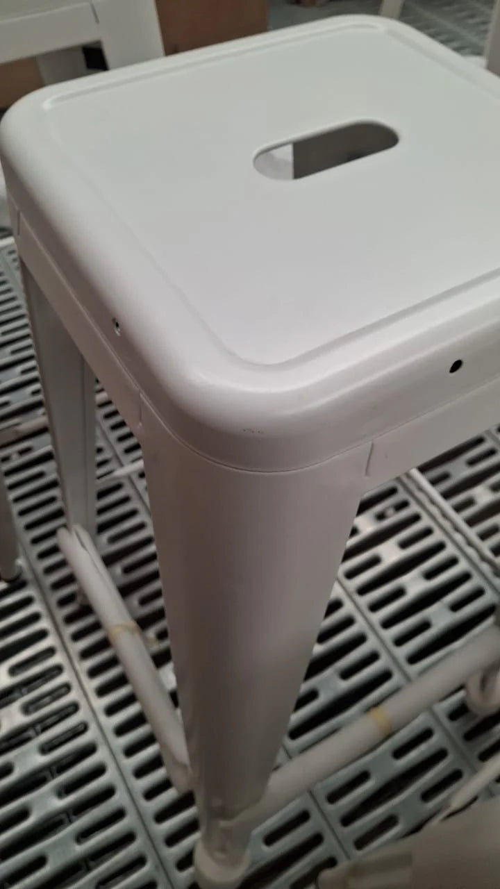 AS IS - Bar Stool Mc-012P-White -  DISPLAY ITEM - ebarza Furniture UAE | Shop Modern Furniture in Abu Dhabi & Dubai - مفروشات ايبازرا في الامارات | تسوق اثاث عصري وديكورات مميزة في دبي وابوظبي