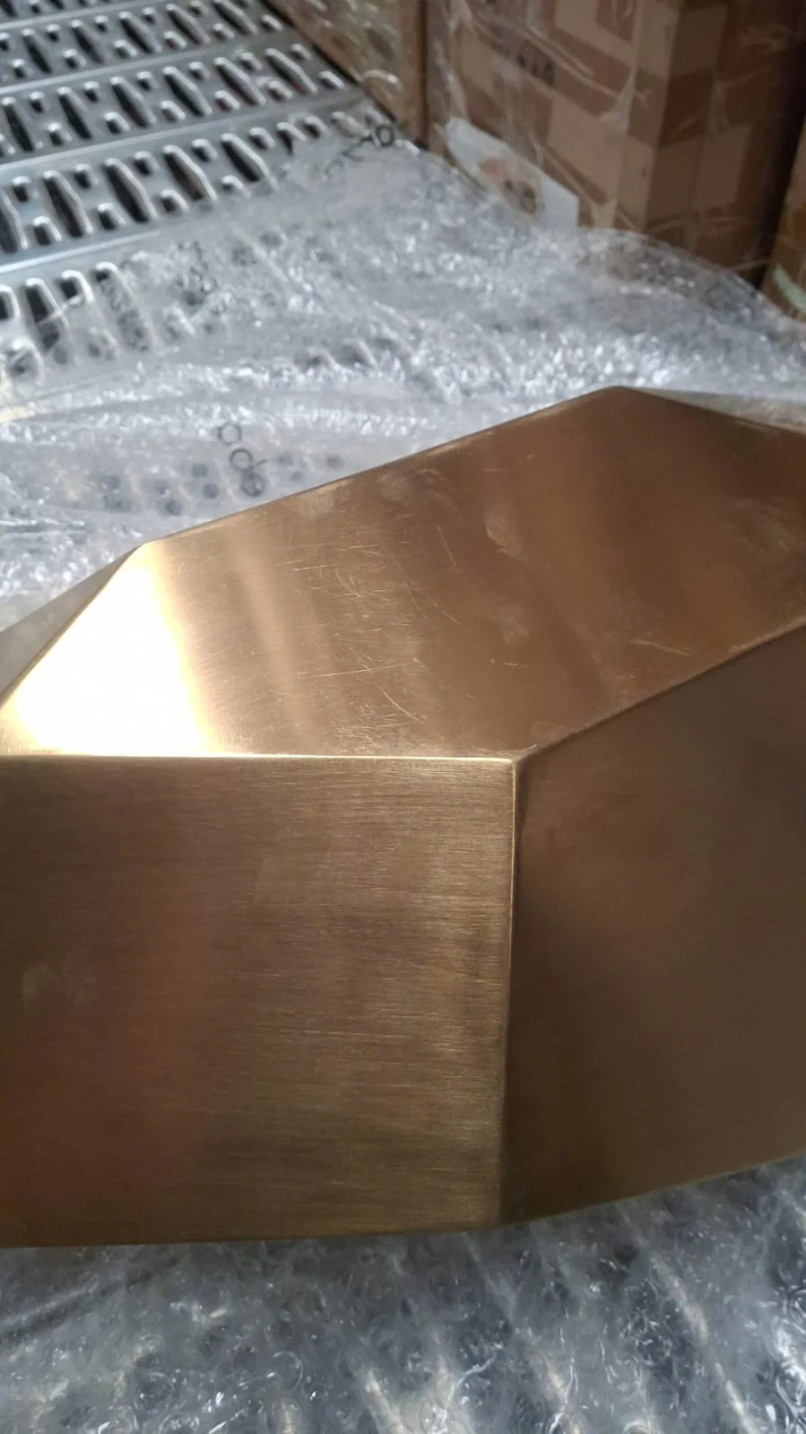 AS IS - Diamond Handcrafted Stainless Steel Table Artwork B00111-G -  DISPLAY ITEM - ebarza Furniture UAE | Shop Modern Furniture in Abu Dhabi & Dubai - مفروشات ايبازرا في الامارات | تسوق اثاث عصري وديكورات مميزة في دبي وابوظبي