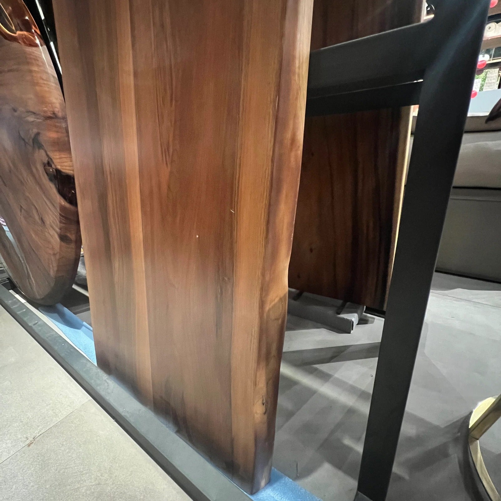 AS IS - 140X70 Cm Live Edge Dining Table Top Sancrec140X70-Nakheel -  DISPLAY ITEM - ebarza Furniture UAE | Shop Modern Furniture in Abu Dhabi & Dubai - مفروشات ايبازرا في الامارات | تسوق اثاث عصري وديكورات مميزة في دبي وابوظبي