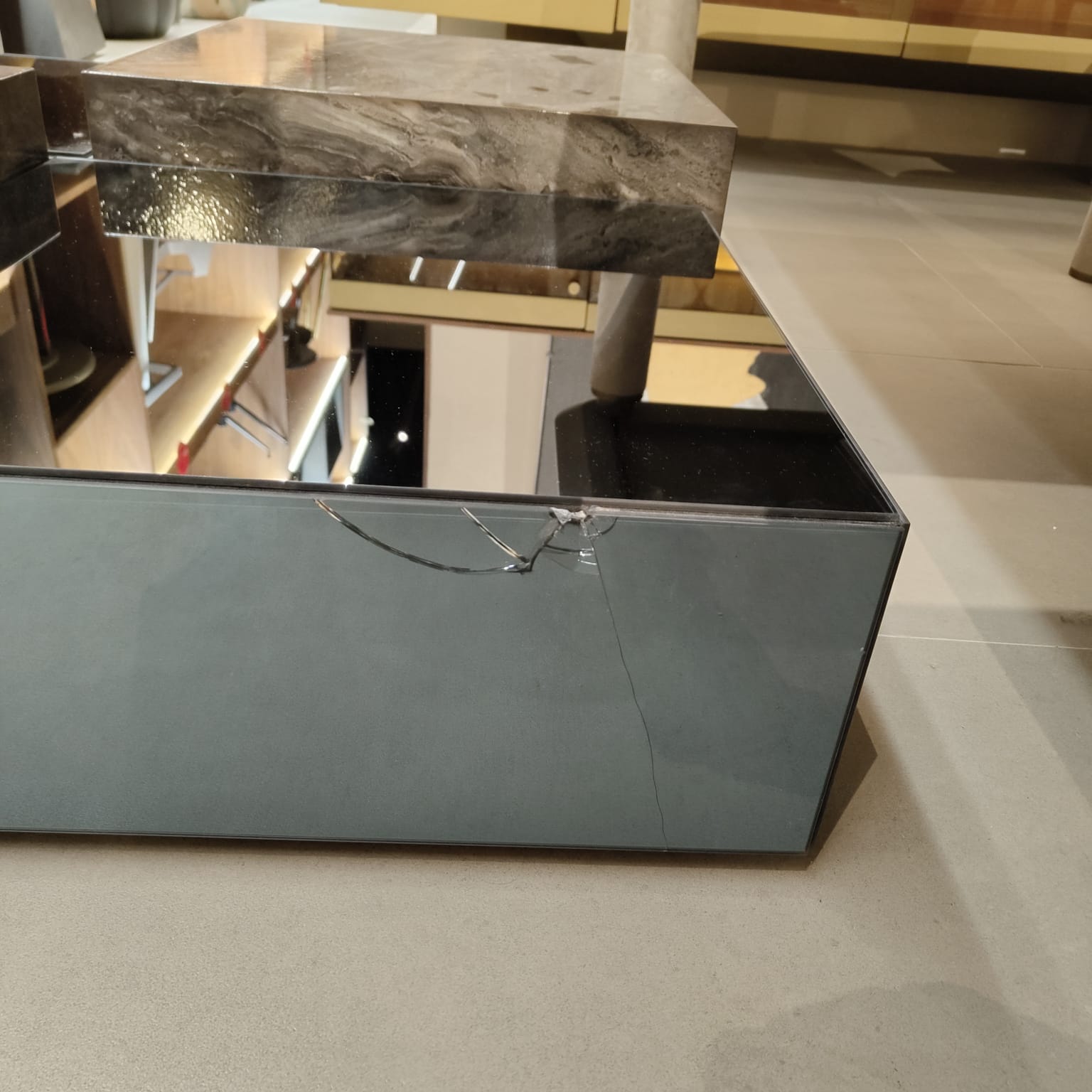 Display Item - Forever Center Table Frvr-006CYAS -  DISPLAY ITEM - ebarza Furniture UAE | Shop Modern Furniture in Abu Dhabi & Dubai - مفروشات ايبازرا في الامارات | تسوق اثاث عصري وديكورات مميزة في دبي وابوظبي