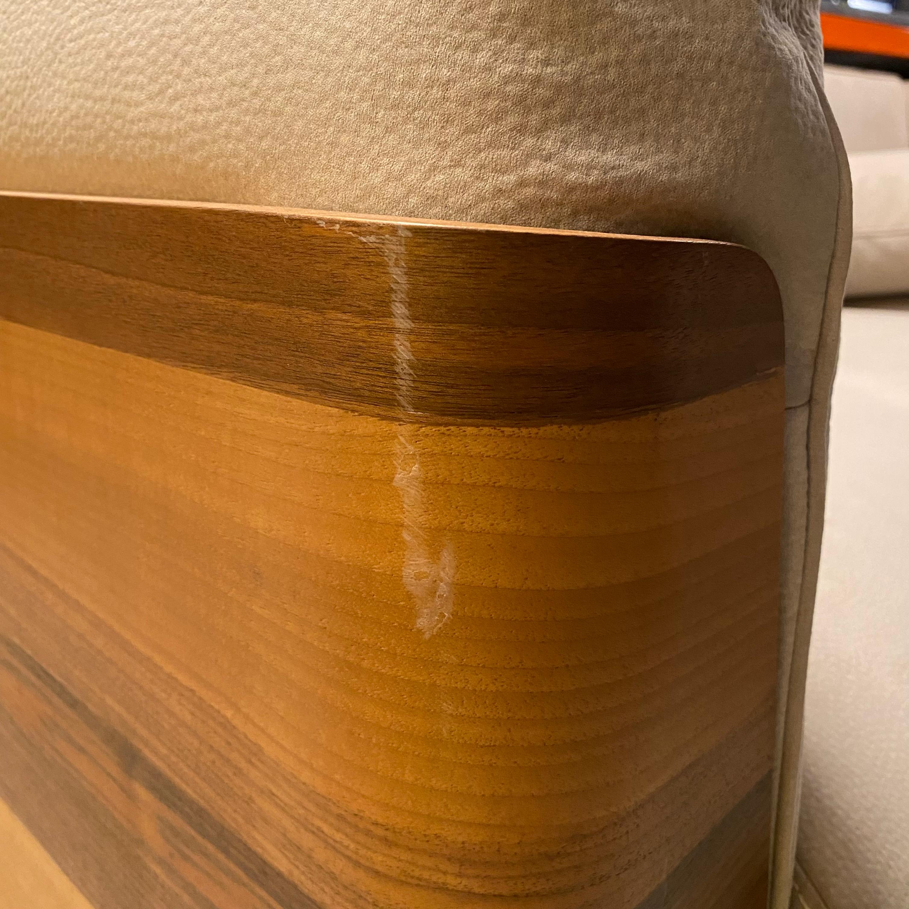 AS IS - Brooklyn / GAMMA Sofa Bro016Ow-BeOUT -  DISPLAY ITEM - ebarza Furniture UAE | Shop Modern Furniture in Abu Dhabi & Dubai - مفروشات ايبازرا في الامارات | تسوق اثاث عصري وديكورات مميزة في دبي وابوظبي