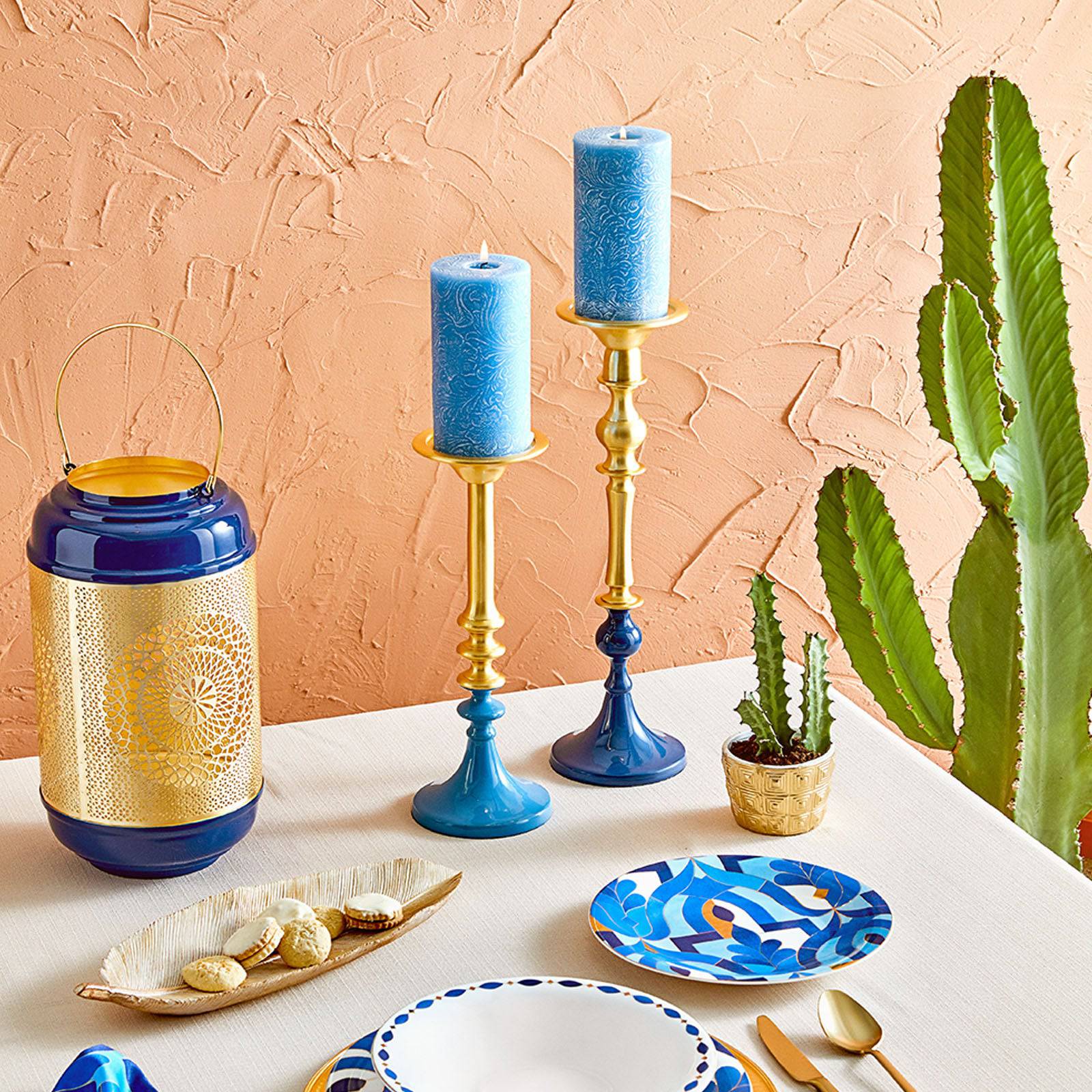 Alita Candle Stick  300.19.02.032 -  Candle Holders - ebarza Furniture UAE | Shop Modern Furniture in Abu Dhabi & Dubai - مفروشات ايبازرا في الامارات | تسوق اثاث عصري وديكورات مميزة في دبي وابوظبي