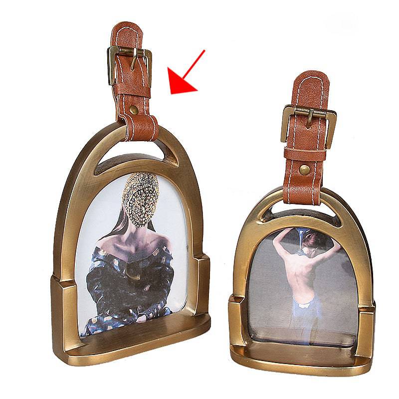 Aluminum, Leather  Photo Frame Fl-Y675 -  Photo Frames - ebarza Furniture UAE | Shop Modern Furniture in Abu Dhabi & Dubai - مفروشات ايبازرا في الامارات | تسوق اثاث عصري وديكورات مميزة في دبي وابوظبي
