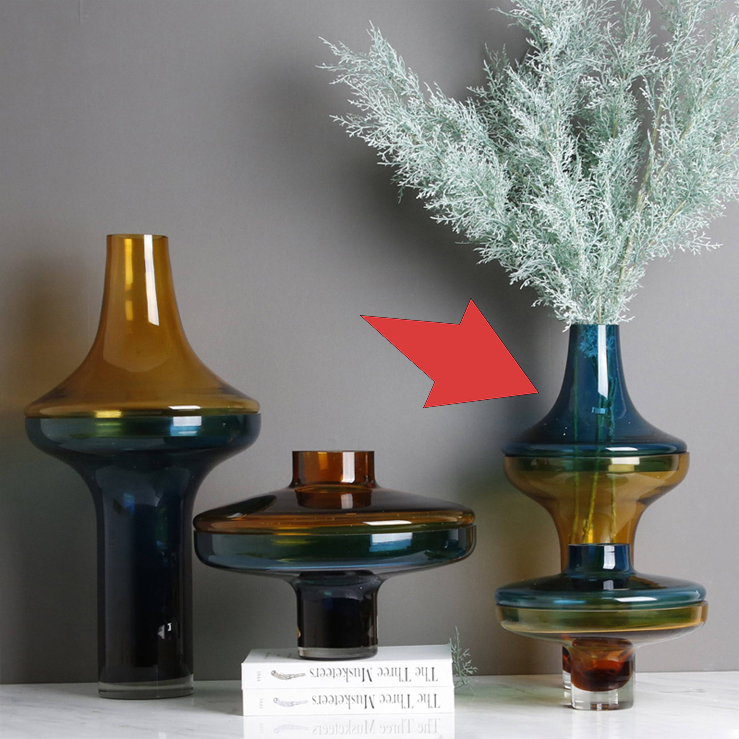 Amber & Blue Glass Vase FL-Zs254C -  Vases - ebarza Furniture UAE | Shop Modern Furniture in Abu Dhabi & Dubai - مفروشات ايبازرا في الامارات | تسوق اثاث عصري وديكورات مميزة في دبي وابوظبي