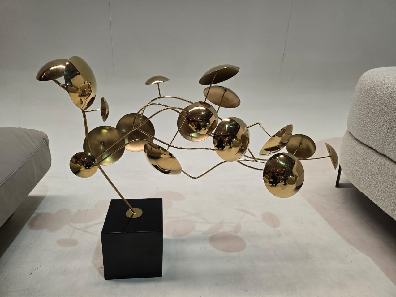 As Is - Handcrafted Stainless Steel Table Artwork  B0010035/B00100-G -  DISPLAY ITEM - ebarza Furniture UAE | Shop Modern Furniture in Abu Dhabi & Dubai - مفروشات ايبازرا في الامارات | تسوق اثاث عصري وديكورات مميزة في دبي وابوظبي