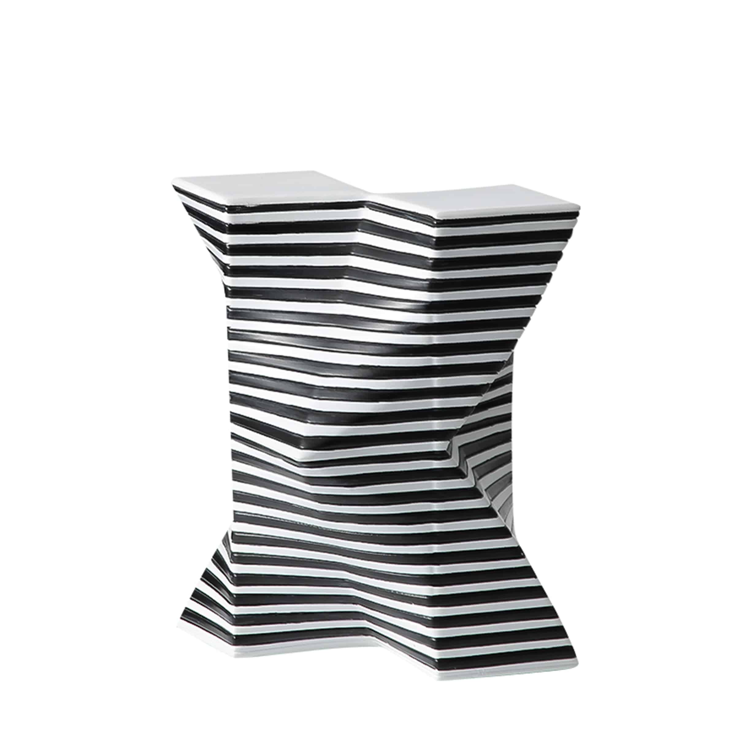 Black And White Striped Ornaments Fc-Sz2160 -  Home Decor Figurines - ebarza Furniture UAE | Shop Modern Furniture in Abu Dhabi & Dubai - مفروشات ايبازرا في الامارات | تسوق اثاث عصري وديكورات مميزة في دبي وابوظبي