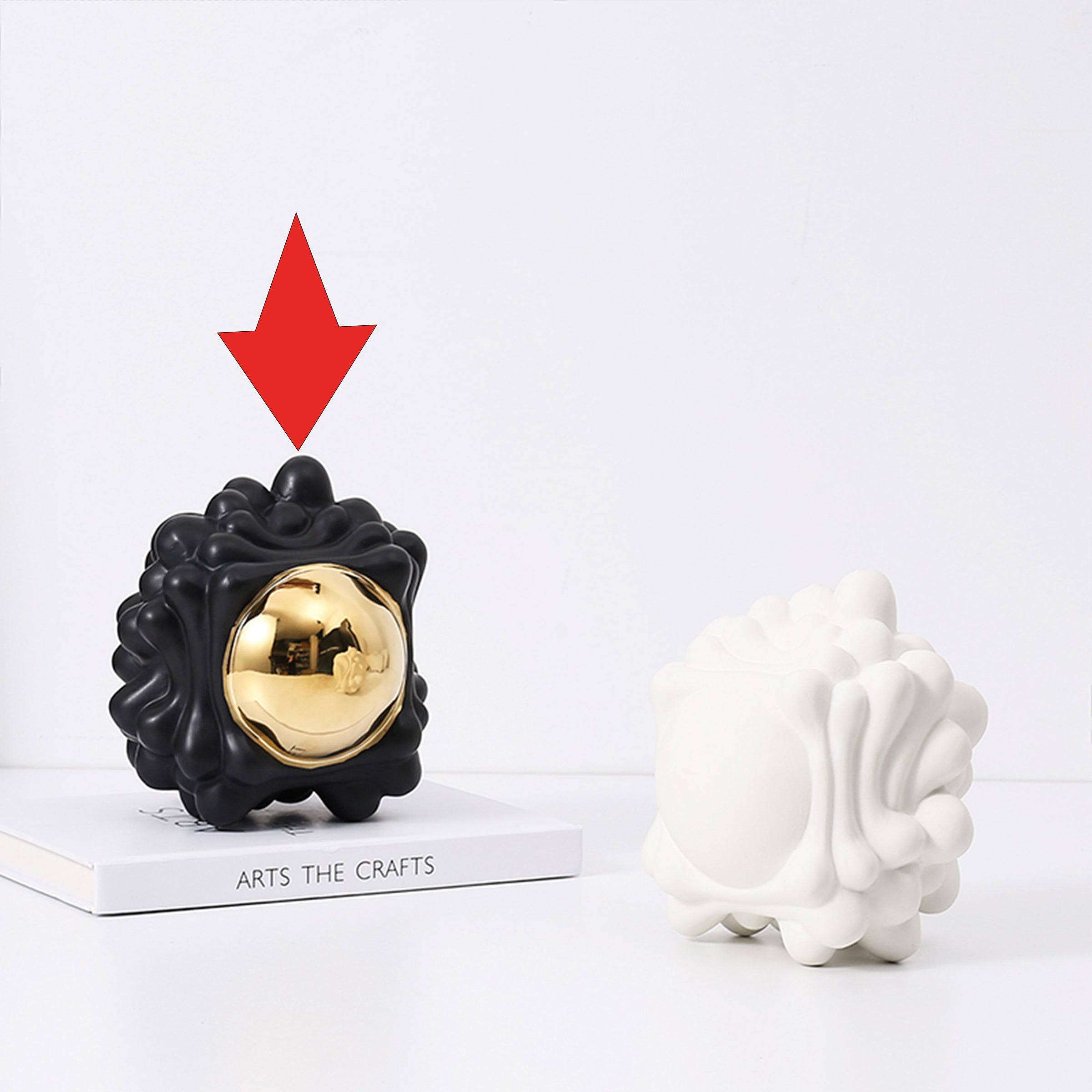 Black Corṛugated Ball -B Fa-D21070B -  Home Decor Figurines - ebarza Furniture UAE | Shop Modern Furniture in Abu Dhabi & Dubai - مفروشات ايبازرا في الامارات | تسوق اثاث عصري وديكورات مميزة في دبي وابوظبي