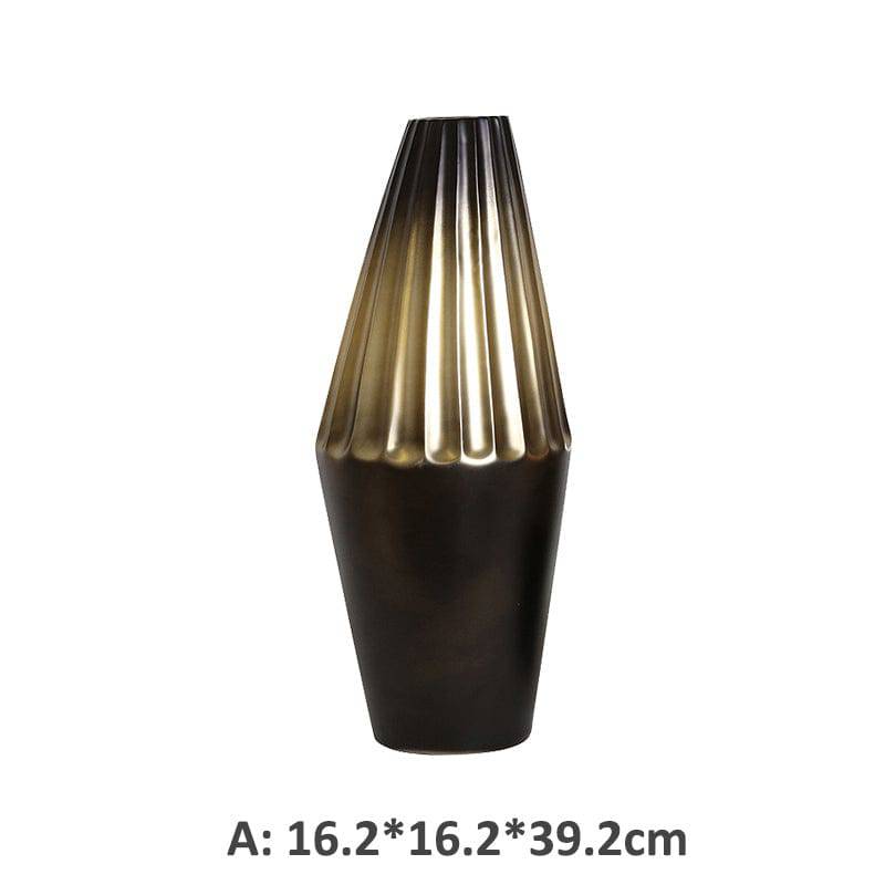Black Gold Bottle-A Fa-D1943A -  Vases - ebarza Furniture UAE | Shop Modern Furniture in Abu Dhabi & Dubai - مفروشات ايبازرا في الامارات | تسوق اثاث عصري وديكورات مميزة في دبي وابوظبي