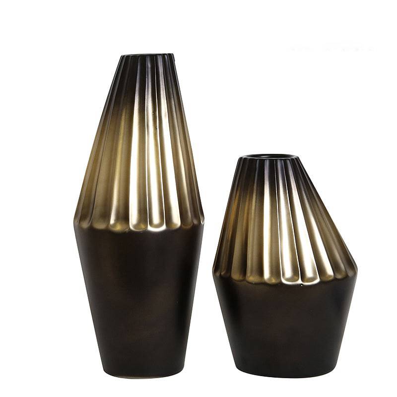 Black Gold Bottle-A Fa-D1943A -  Vases - ebarza Furniture UAE | Shop Modern Furniture in Abu Dhabi & Dubai - مفروشات ايبازرا في الامارات | تسوق اثاث عصري وديكورات مميزة في دبي وابوظبي