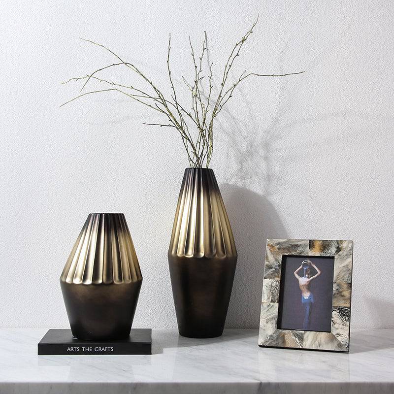 Black Gold Bottle-B Fa-D1943B -  Vases - ebarza Furniture UAE | Shop Modern Furniture in Abu Dhabi & Dubai - مفروشات ايبازرا في الامارات | تسوق اثاث عصري وديكورات مميزة في دبي وابوظبي