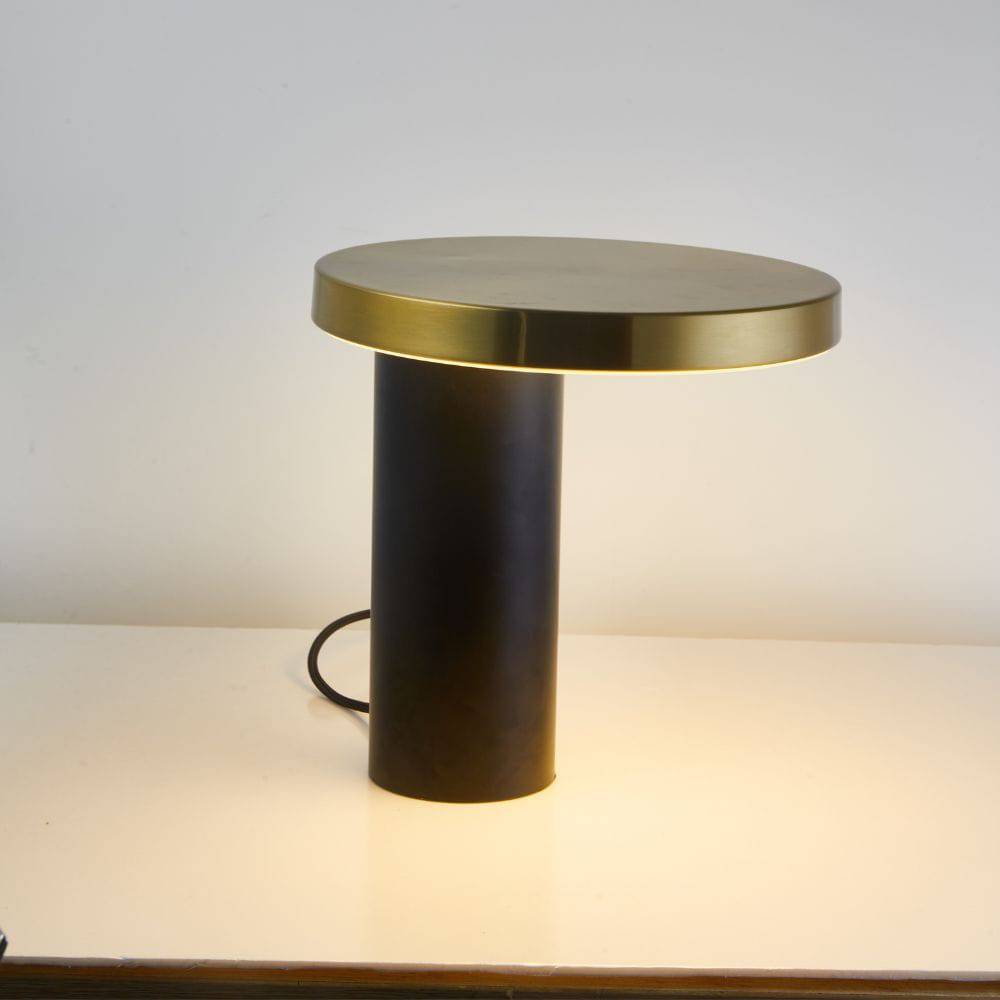 Pre-order 35 Days Delivery Black Table Lamp Cy-Ltd-1014 -  Desk\table Lamps - ebarza Furniture UAE | Shop Modern Furniture in Abu Dhabi & Dubai - مفروشات ايبازرا في الامارات | تسوق اثاث عصري وديكورات مميزة في دبي وابوظبي