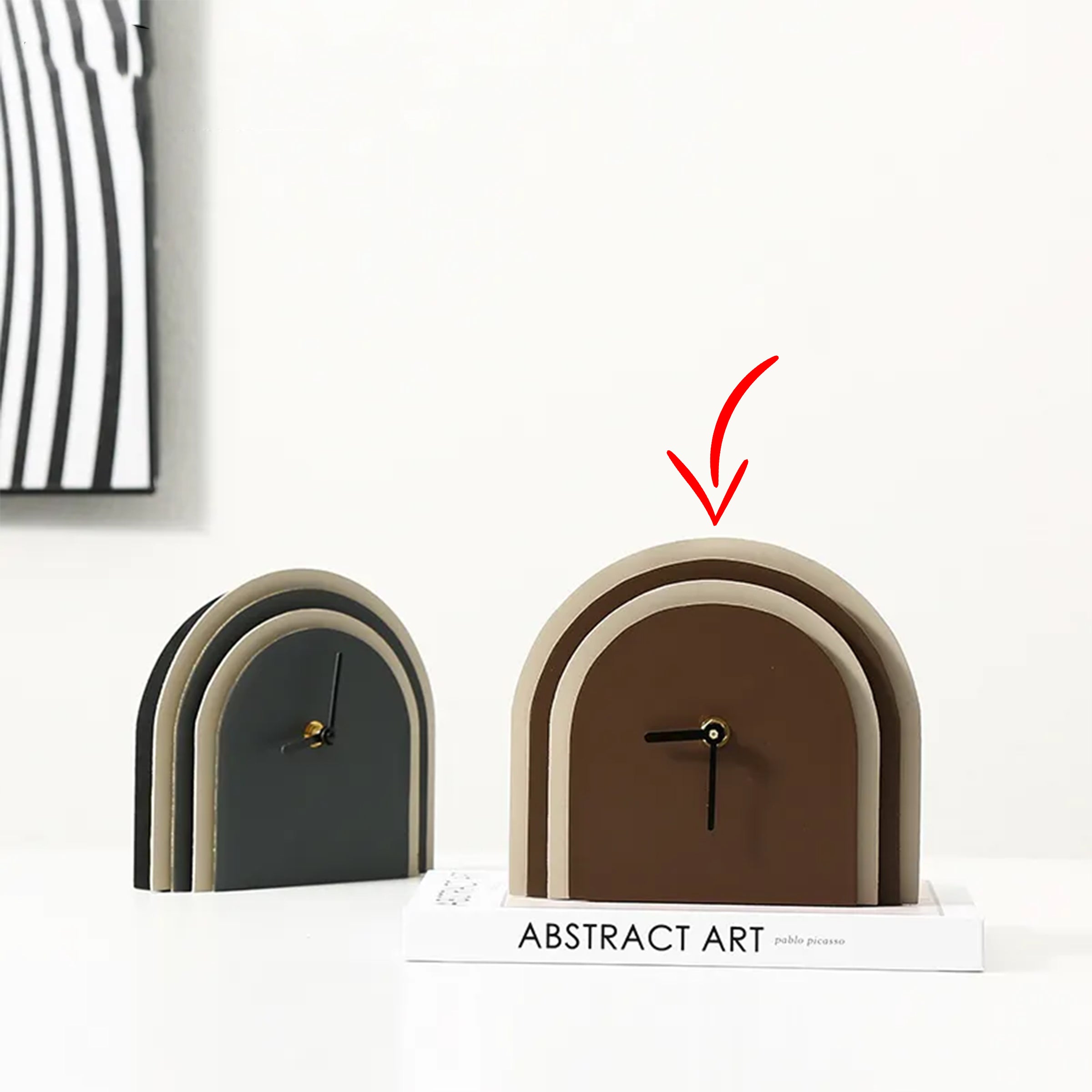 Brown Leather Clock FB-PG2208B -  Clocks - ebarza Furniture UAE | Shop Modern Furniture in Abu Dhabi & Dubai - مفروشات ايبازرا في الامارات | تسوق اثاث عصري وديكورات مميزة في دبي وابوظبي