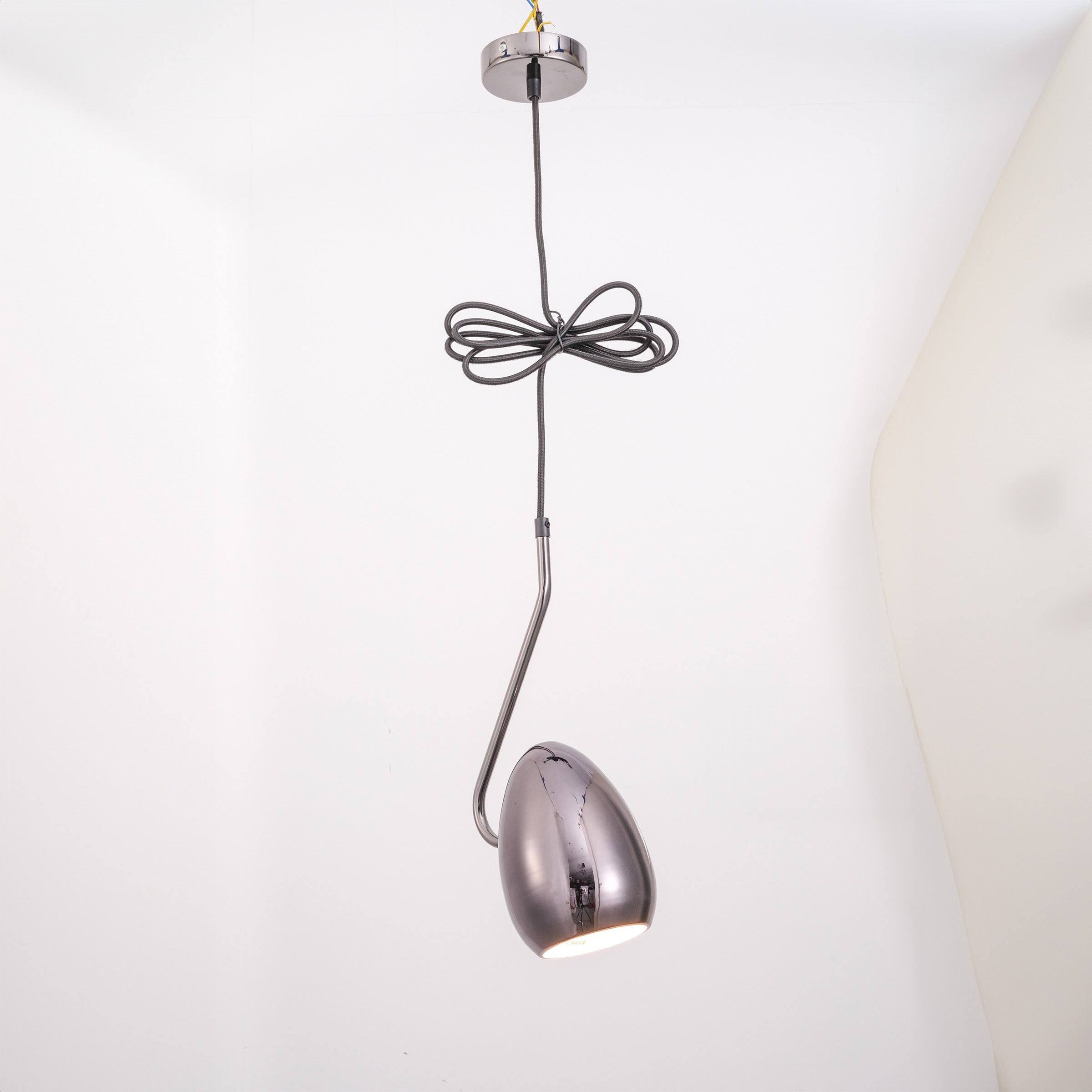 Teardrop Black Pendant Lamp CY-DD-1062-BL -  Pendant Lamps - ebarza Furniture UAE | Shop Modern Furniture in Abu Dhabi & Dubai - مفروشات ايبازرا في الامارات | تسوق اثاث عصري وديكورات مميزة في دبي وابوظبي