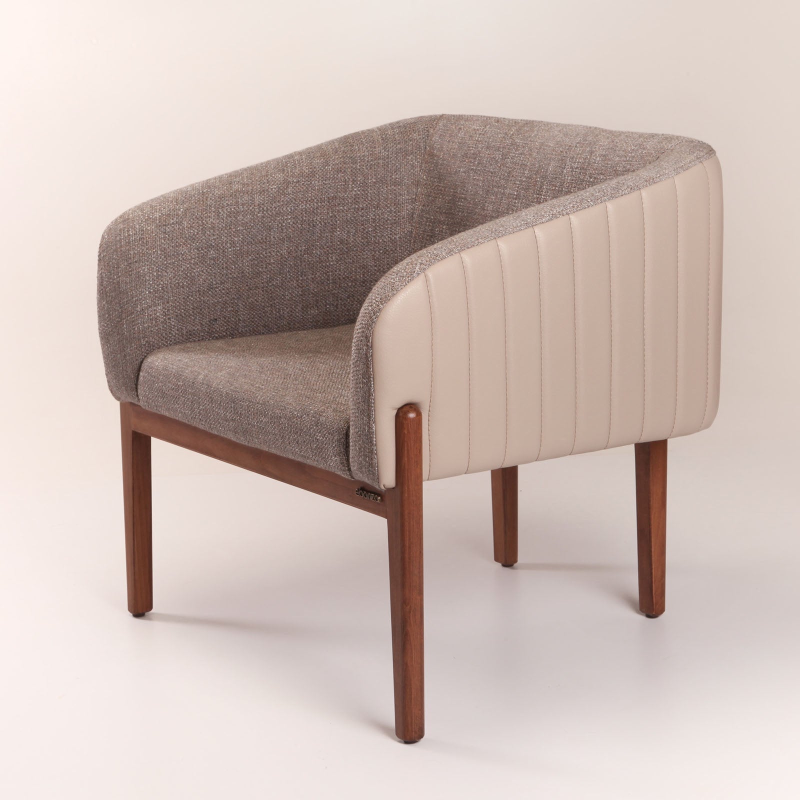 Display Item - Kenn Lounge Chair  Ken-W-Grey Nakheel -  DISPLAY ITEM - ebarza Furniture UAE | Shop Modern Furniture in Abu Dhabi & Dubai - مفروشات ايبازرا في الامارات | تسوق اثاث عصري وديكورات مميزة في دبي وابوظبي