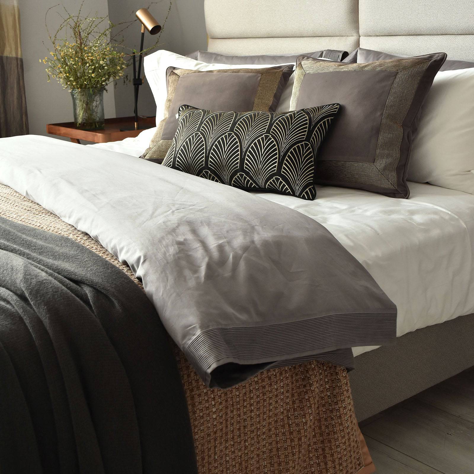 Cher Full Bedding Set Ebb-006 -  Bedding - ebarza Furniture UAE | Shop Modern Furniture in Abu Dhabi & Dubai - مفروشات ايبازرا في الامارات | تسوق اثاث عصري وديكورات مميزة في دبي وابوظبي