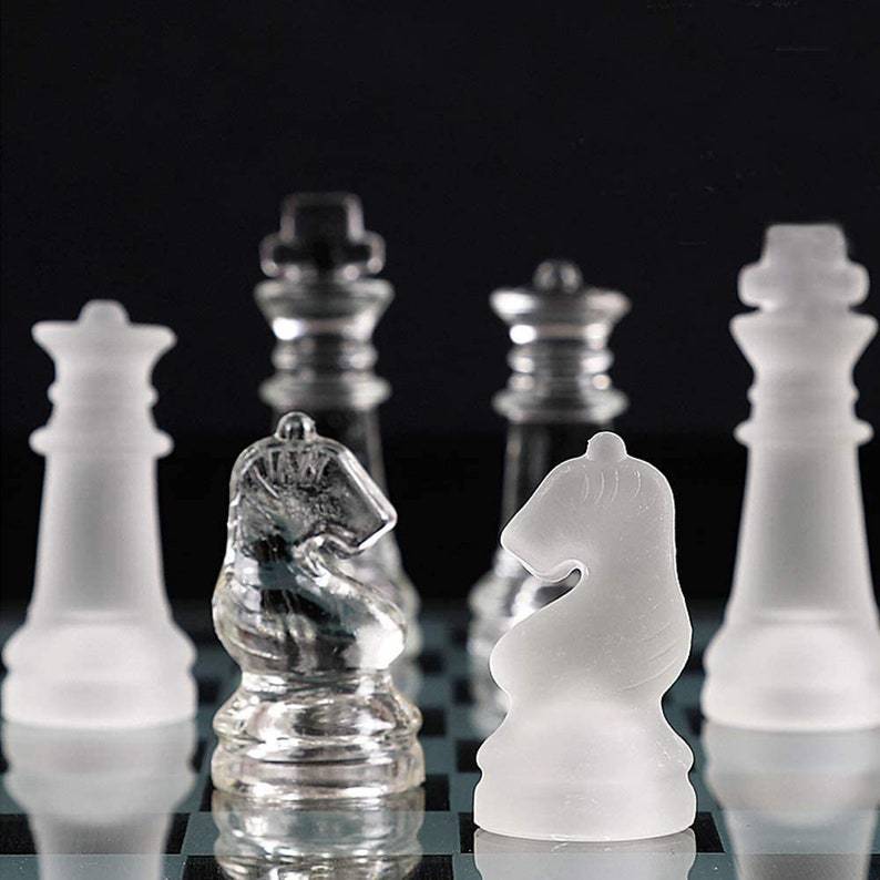 Chess Crystal Glass Decoration Mh-S01 -  Home Decor Figurines - ebarza Furniture UAE | Shop Modern Furniture in Abu Dhabi & Dubai - مفروشات ايبازرا في الامارات | تسوق اثاث عصري وديكورات مميزة في دبي وابوظبي