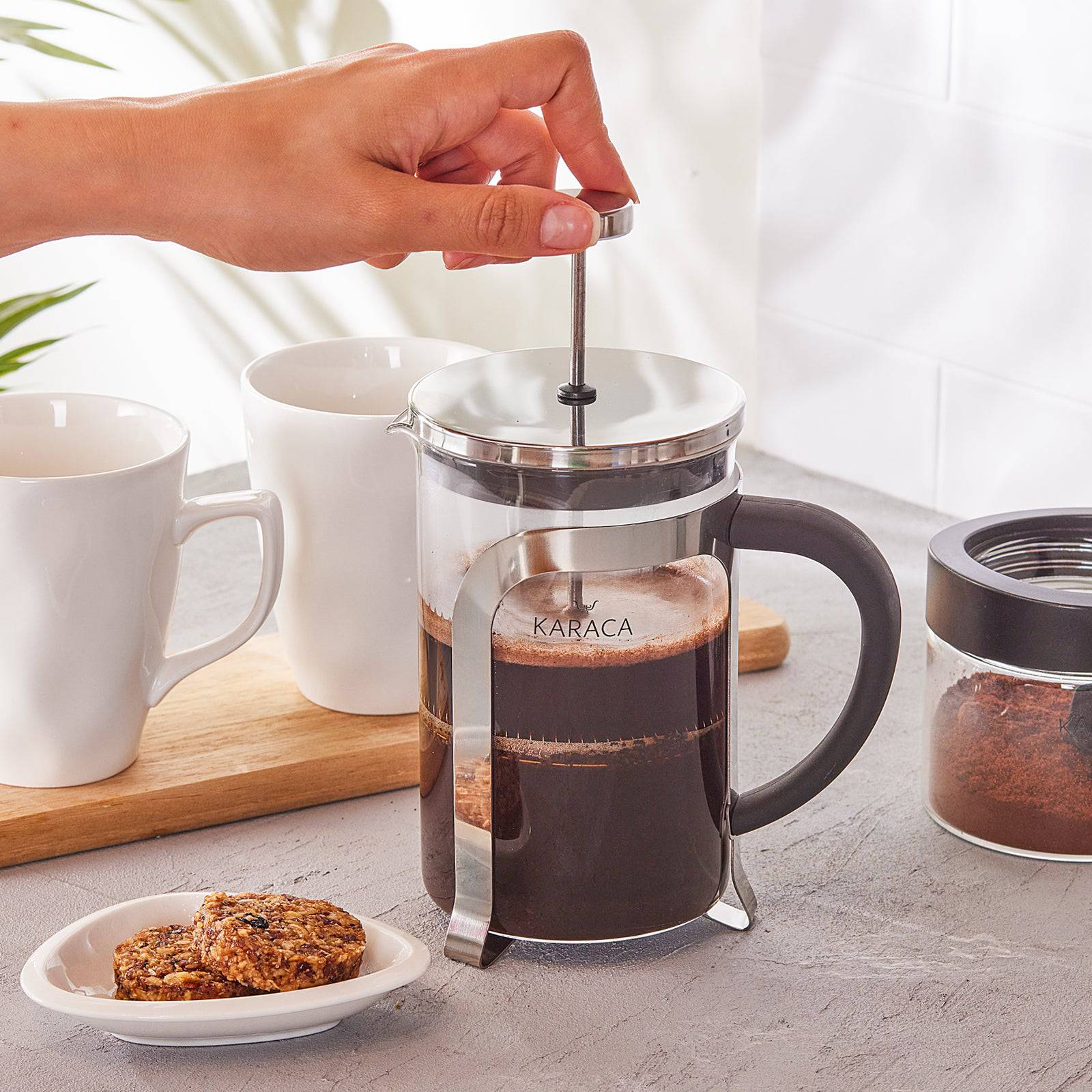Coffee Bean French Metallic Press 800 Ml 153.01.05.3811 -  Kitchen Appliances - ebarza Furniture UAE | Shop Modern Furniture in Abu Dhabi & Dubai - مفروشات ايبازرا في الامارات | تسوق اثاث عصري وديكورات مميزة في دبي وابوظبي