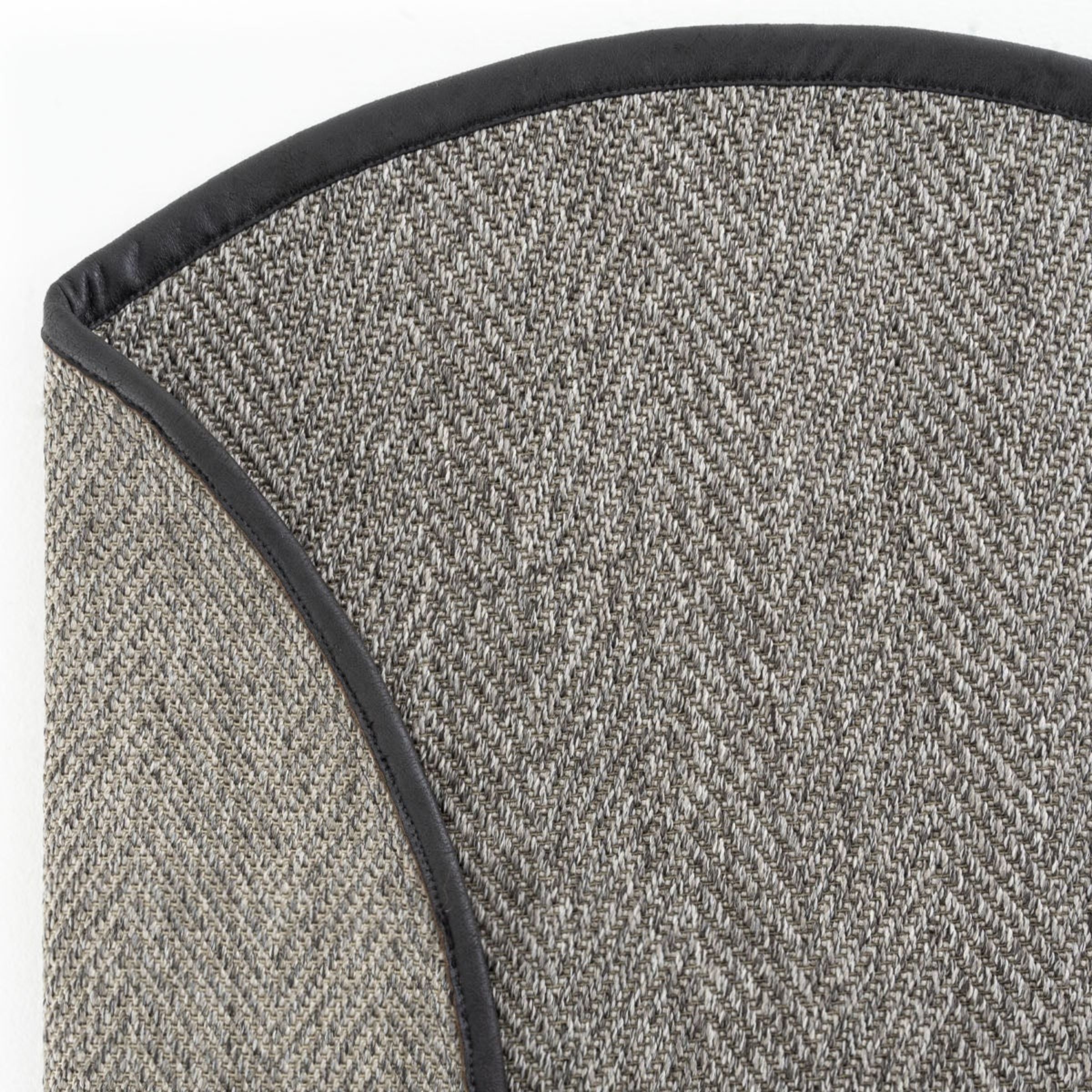 D150 CM SISAL CARPET BERLIN CH-SSLBRN-RS -  Rugs - ebarza Furniture UAE | Shop Modern Furniture in Abu Dhabi & Dubai - مفروشات ايبازرا في الامارات | تسوق اثاث عصري وديكورات مميزة في دبي وابوظبي