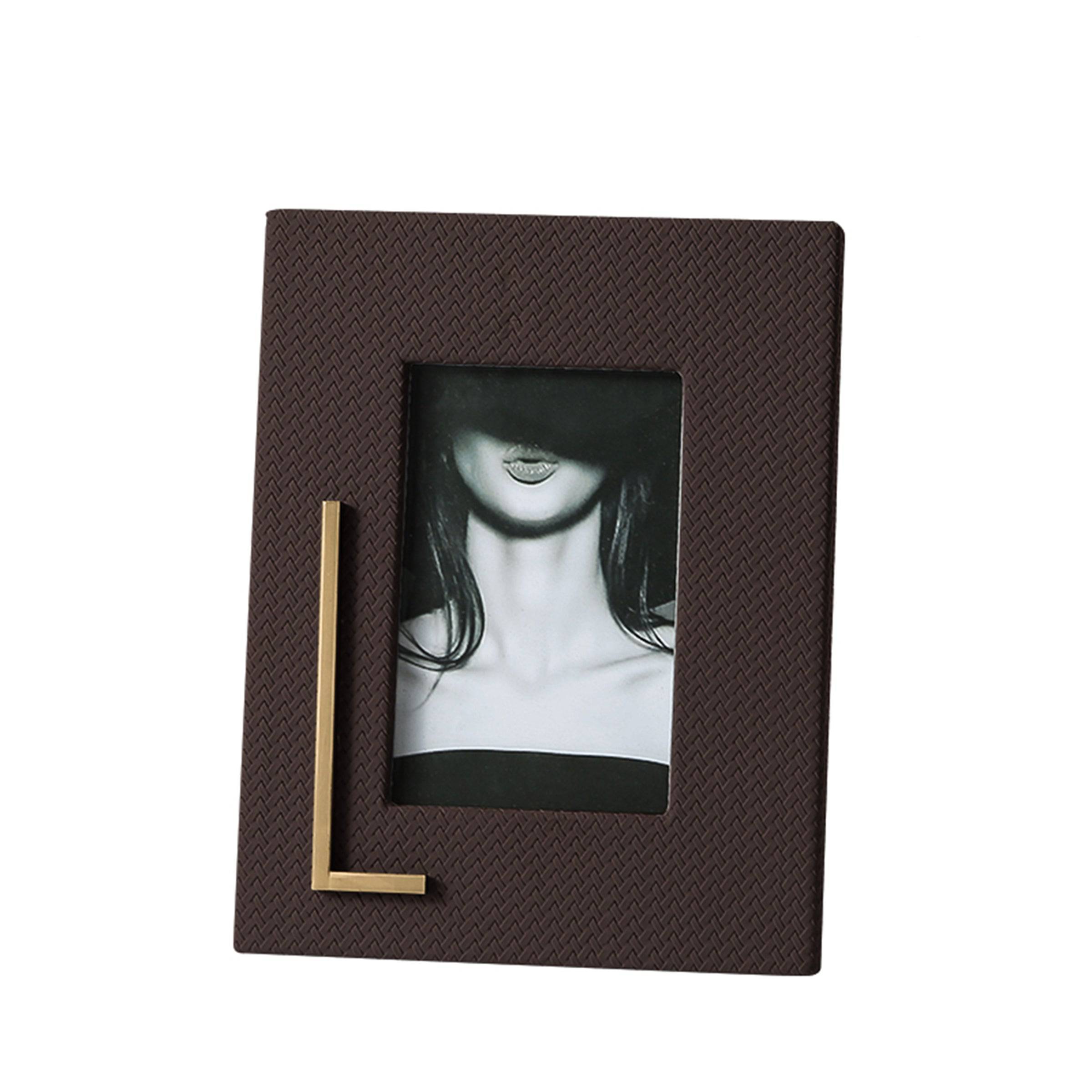 Deep Coffee Woven Eight-Sided Photo Frame Fb-Pg2119C -  Photo Frames - ebarza Furniture UAE | Shop Modern Furniture in Abu Dhabi & Dubai - مفروشات ايبازرا في الامارات | تسوق اثاث عصري وديكورات مميزة في دبي وابوظبي