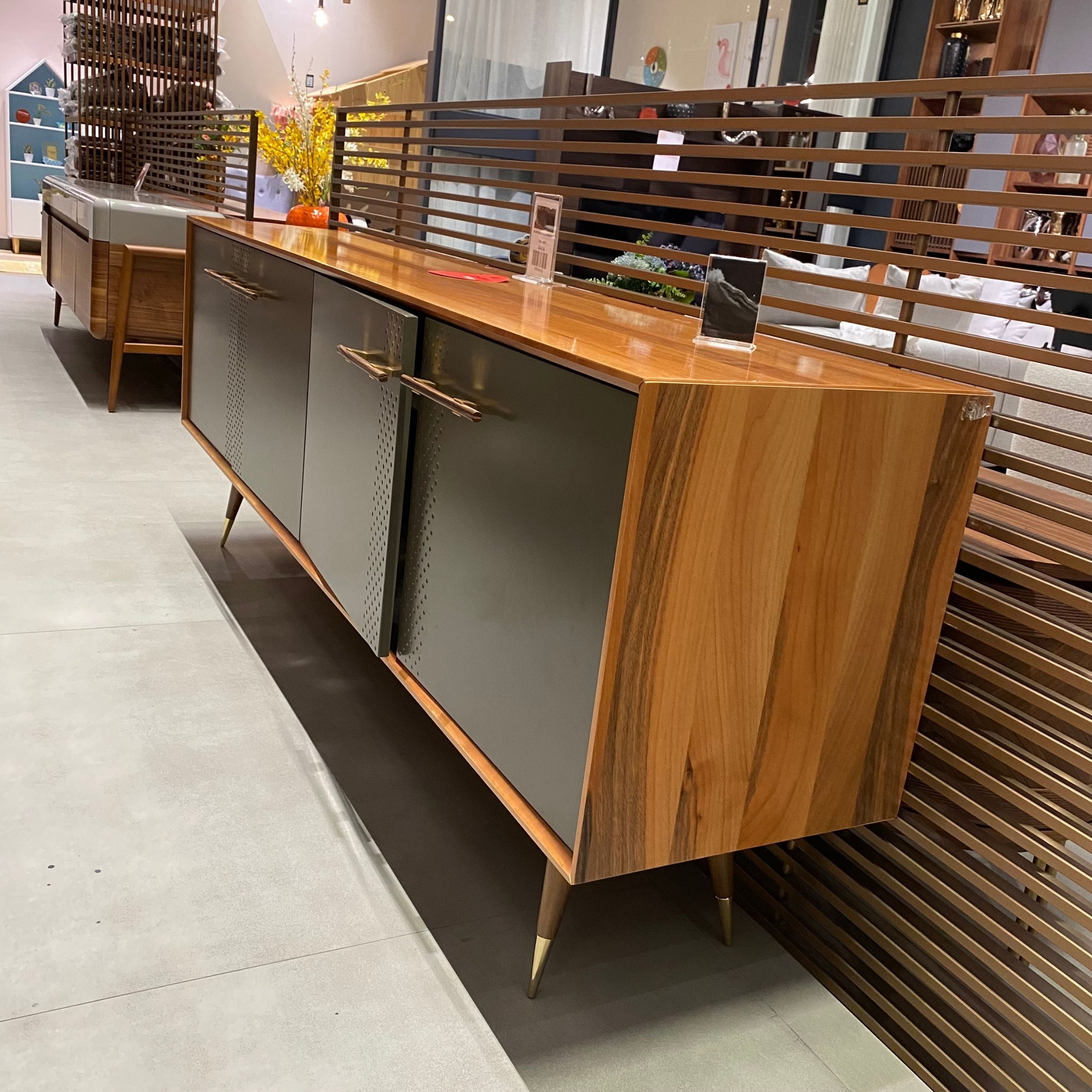 Display Item -  Alvin Sideboard/Console  Alvin008Nakheel -  DISPLAY ITEM - ebarza Furniture UAE | Shop Modern Furniture in Abu Dhabi & Dubai - مفروشات ايبازرا في الامارات | تسوق اثاث عصري وديكورات مميزة في دبي وابوظبي